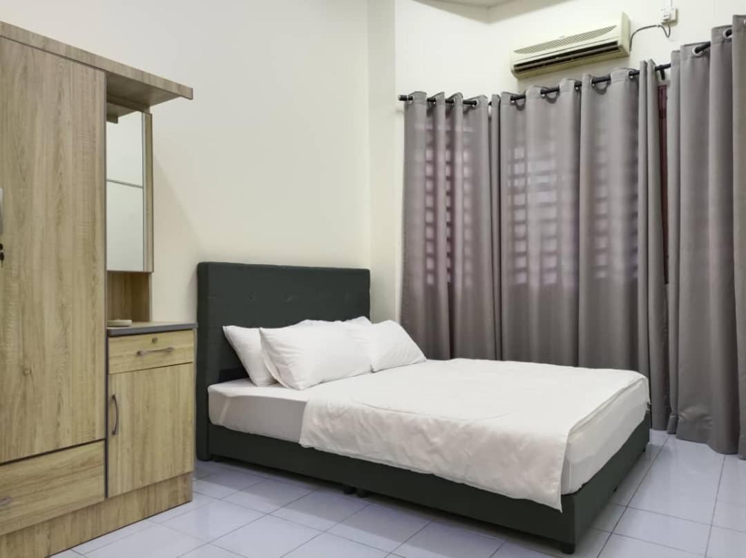 KhaAfi Homestay Seri Iskandar