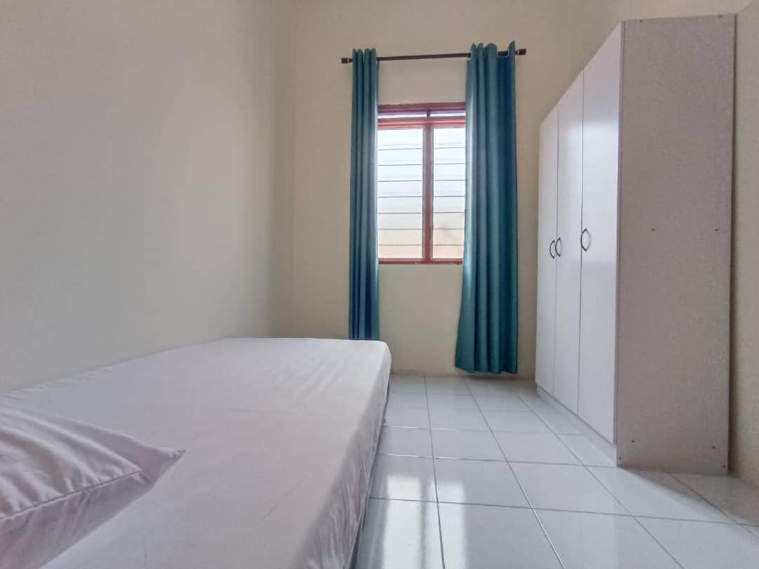 KhaAfi Homestay Seri Iskandar