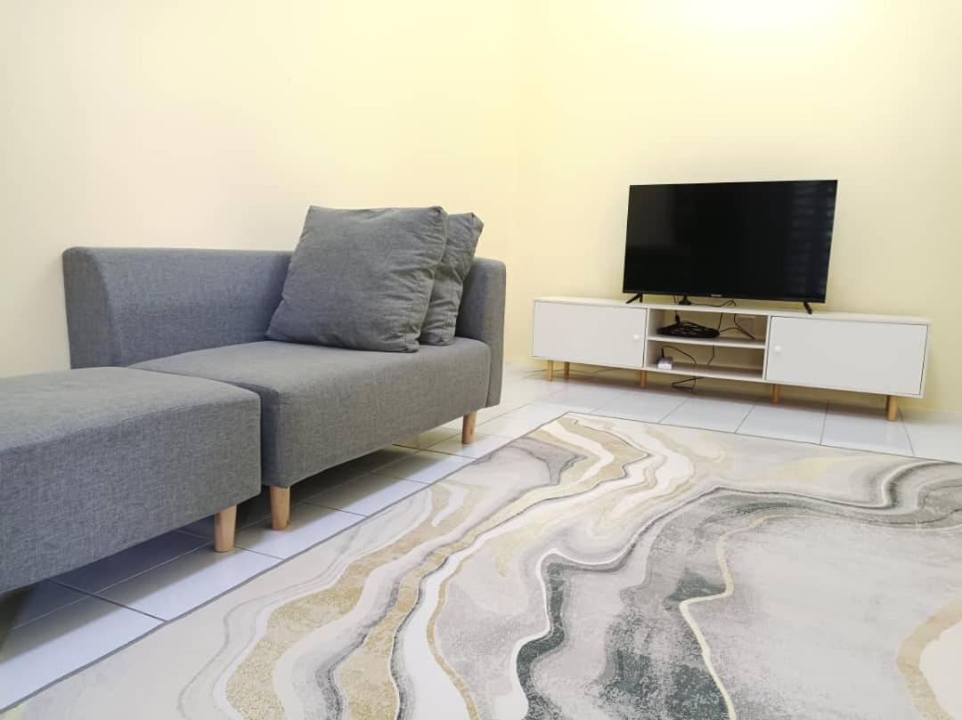 KhaAfi Homestay Seri Iskandar