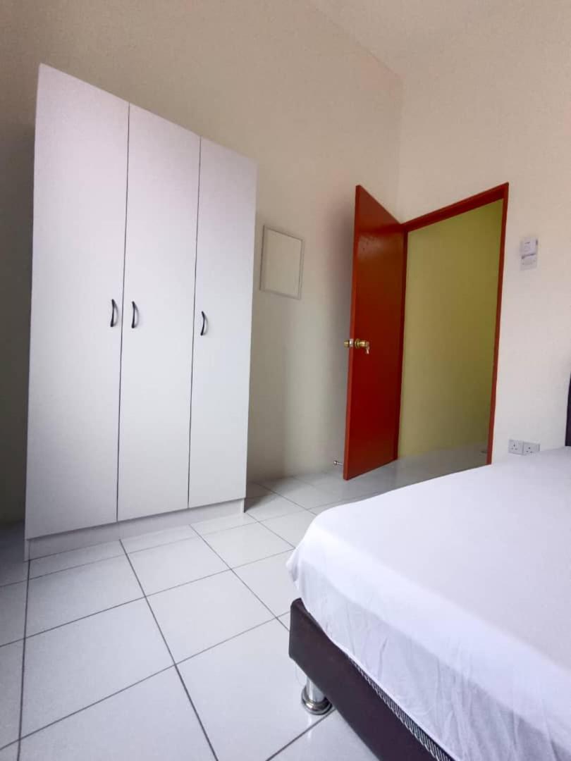 KhaAfi Homestay Seri Iskandar