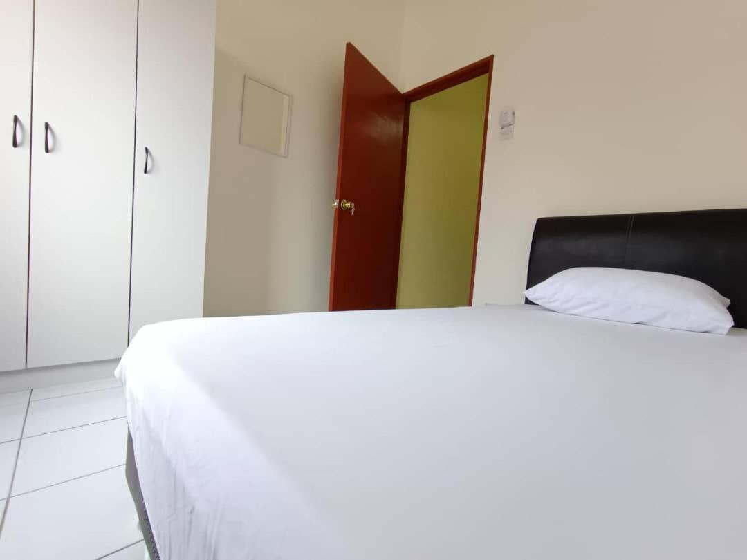 KhaAfi Homestay Seri Iskandar
