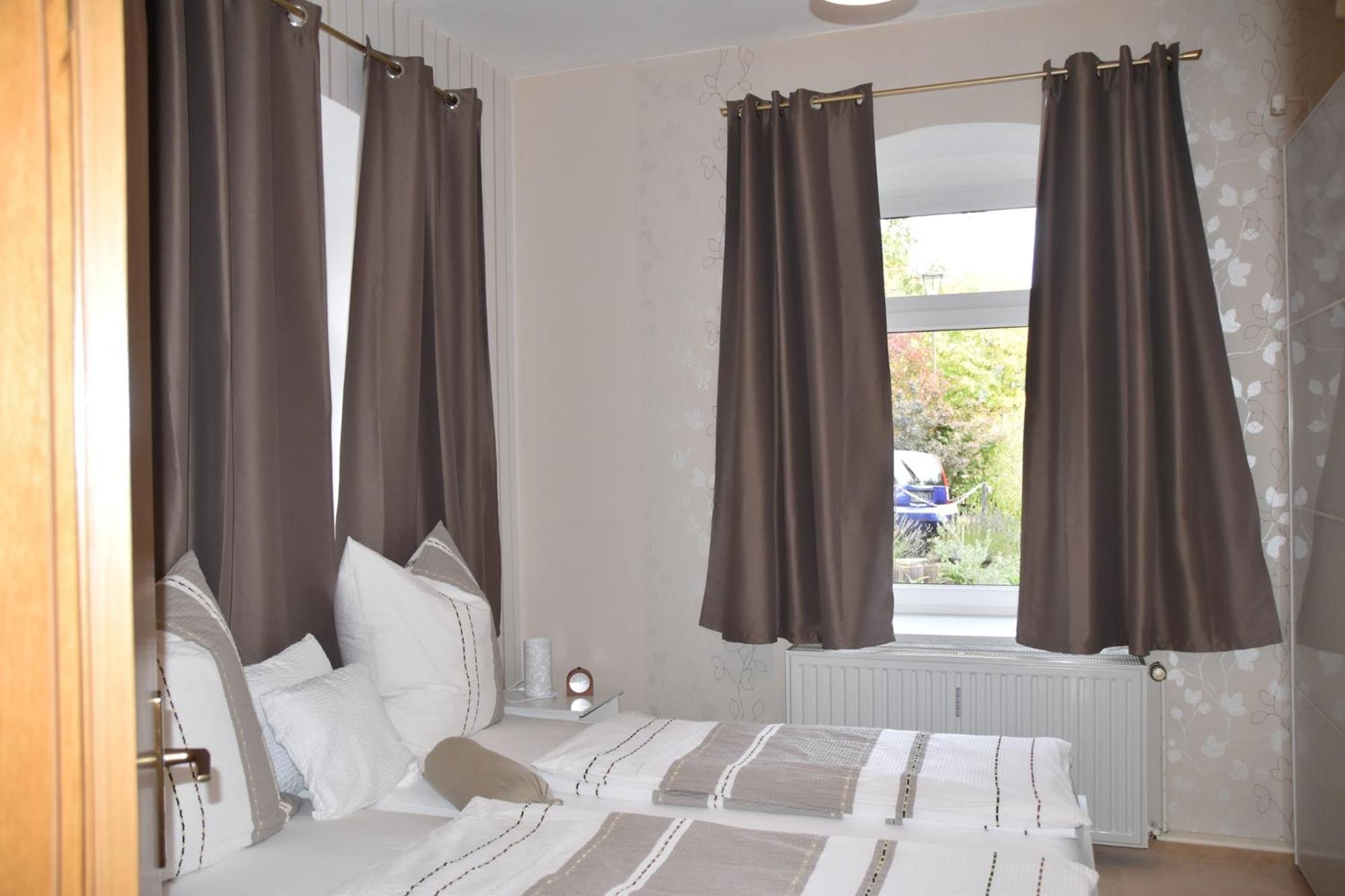 Ferienwohnung und Pension 