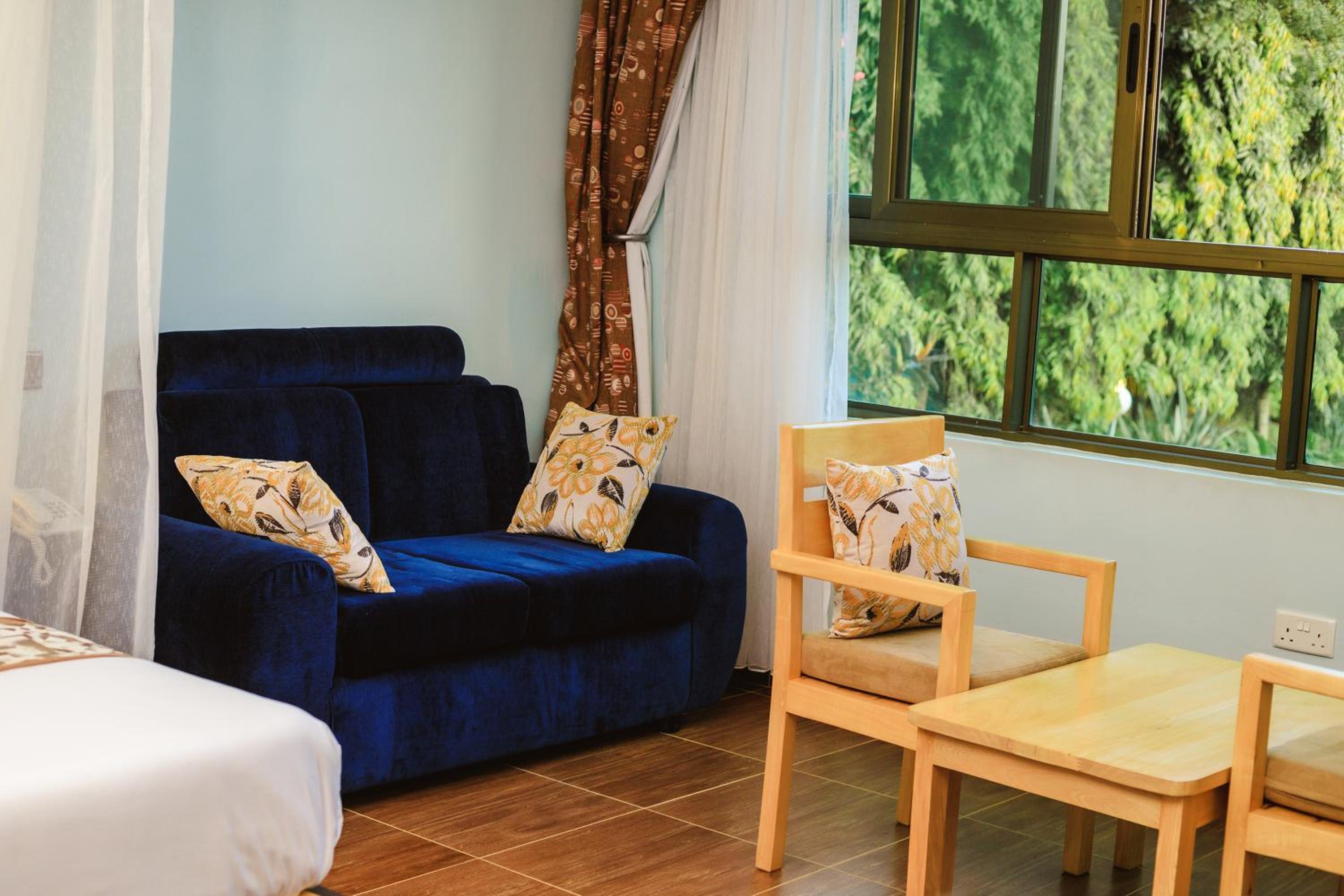 Victoria View Boutique Hotels Kigo view 2