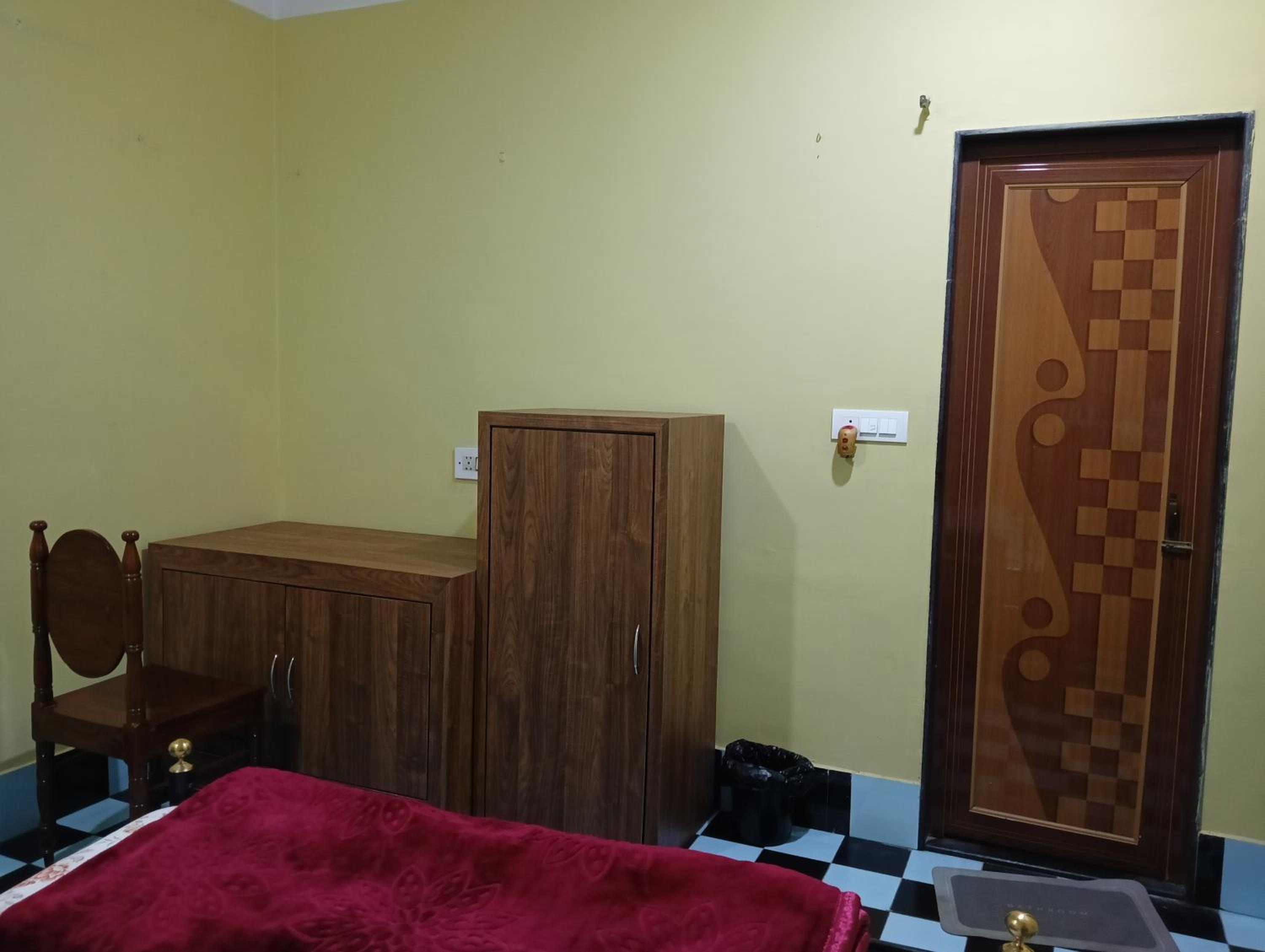 Anjali Family Homestay - 10 mins from airport