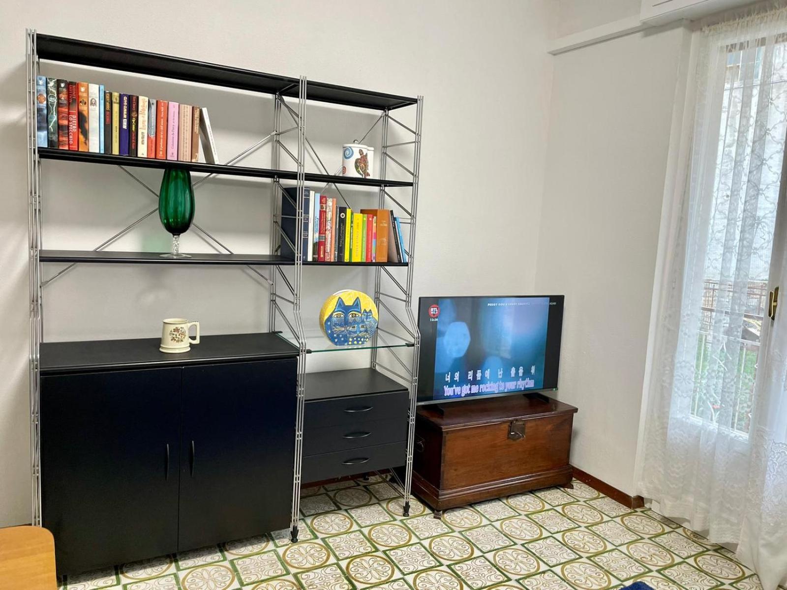 Matchpoint Apartment
