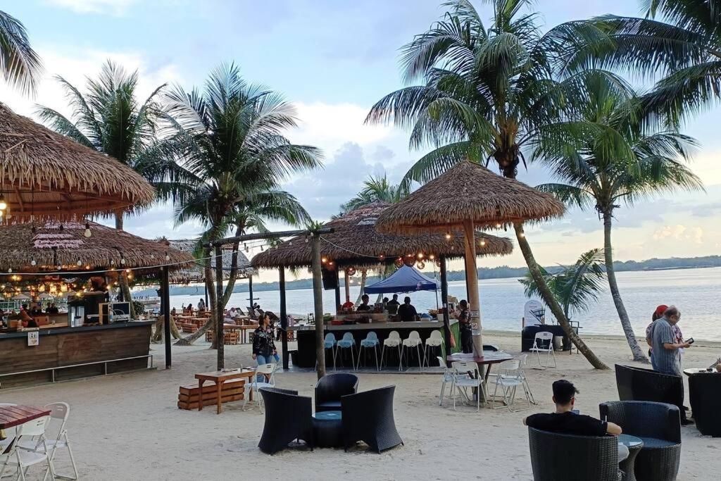 Johor Bharu - Beachside 6-13pax Danga Bay @ KSL