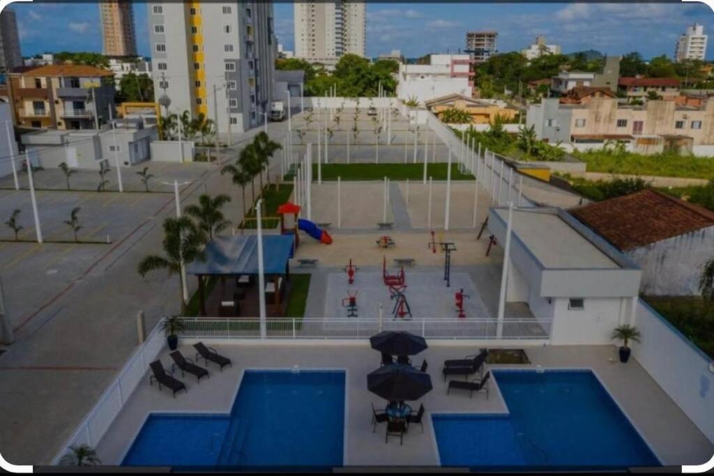 Apartamento em Piçarras-SC - para até 06 pessoas