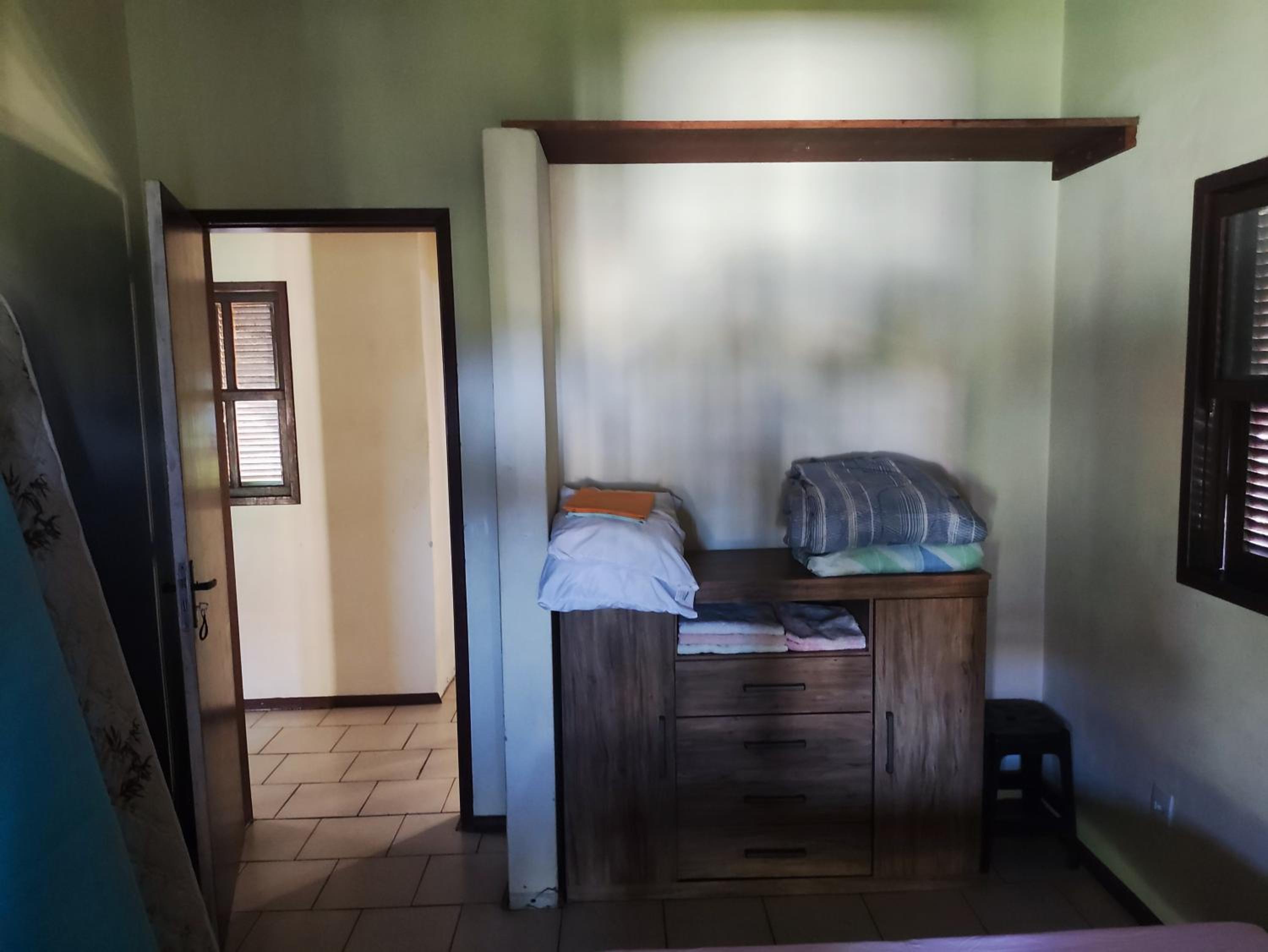 Casa simples e bem localizada, aceita cachorros