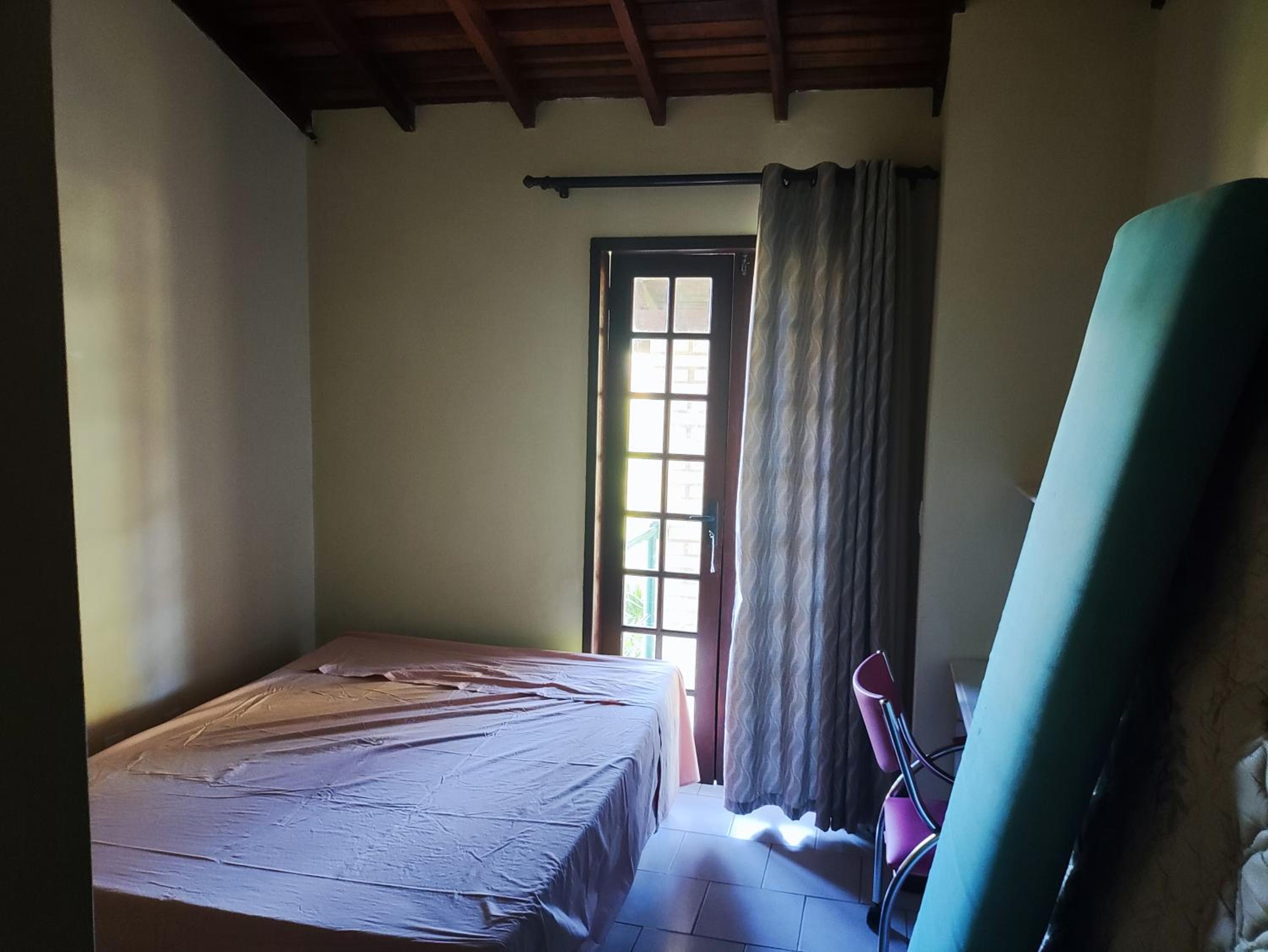 Casa simples e bem localizada, aceita cachorros