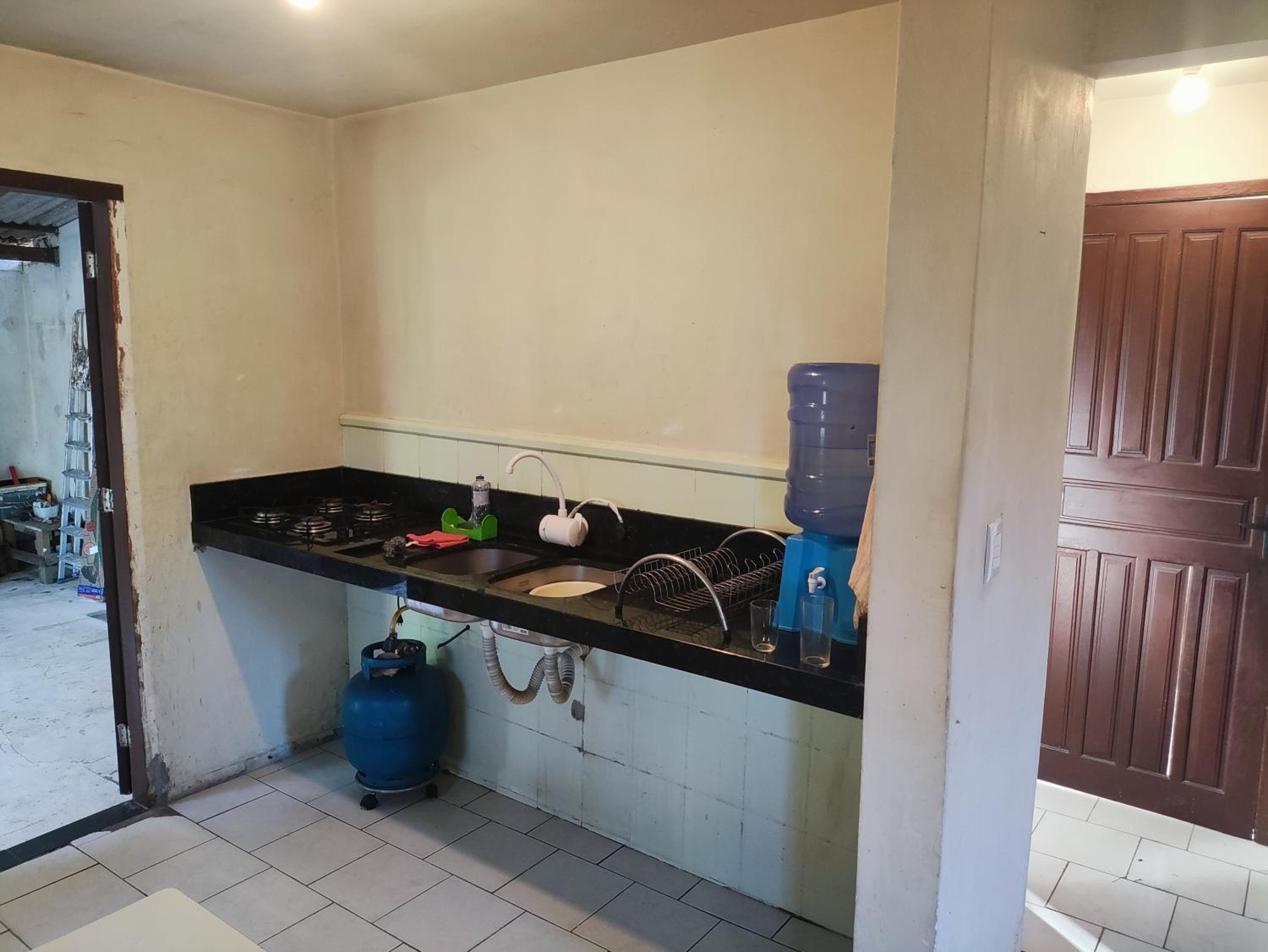 Casa simples e bem localizada, aceita cachorros
