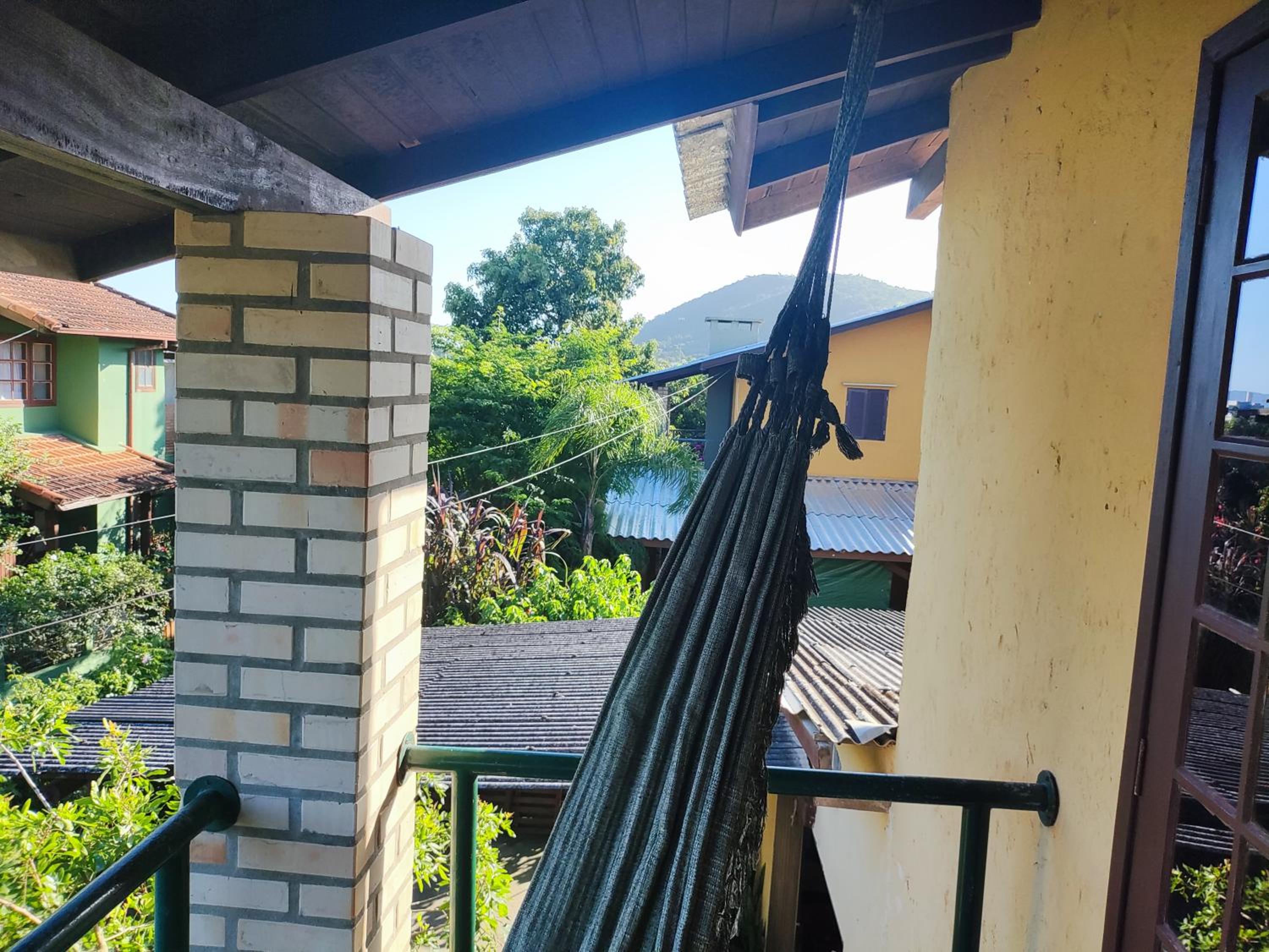 Casa simples e bem localizada, aceita cachorros