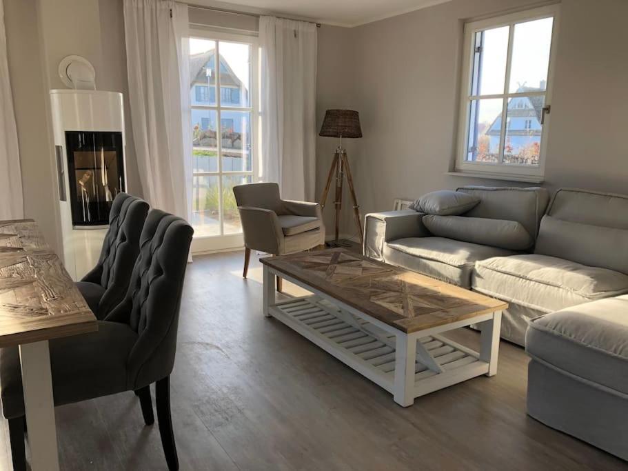 Reetdachhaus Seasons mit Kamin & Sauna