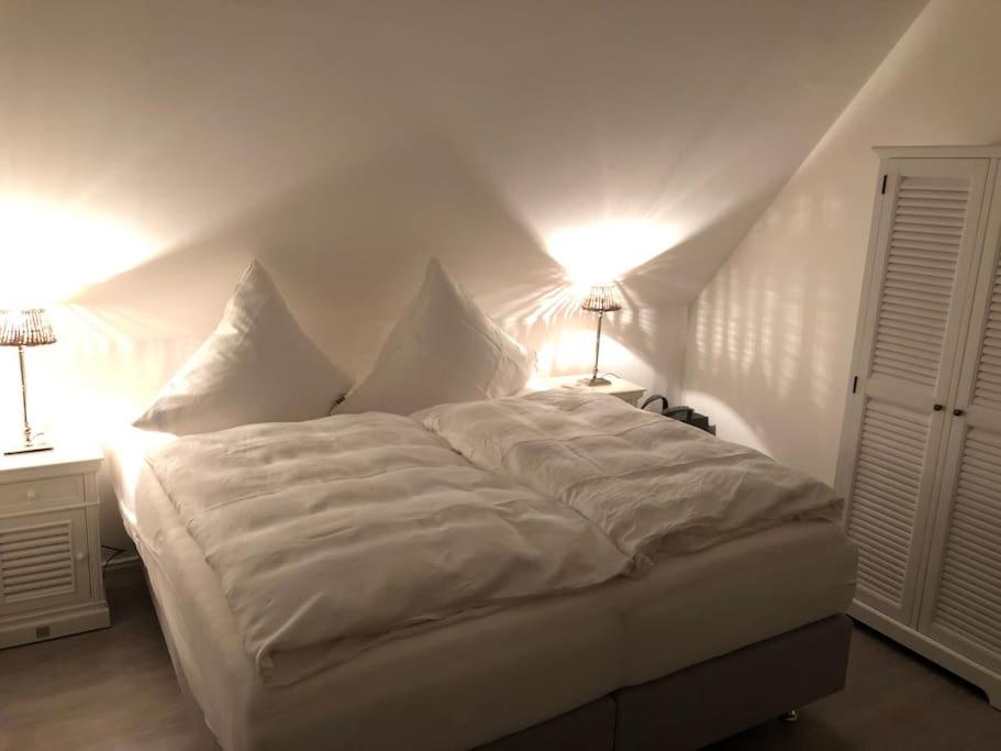 Reetdachhaus Seasons mit Kamin & Sauna