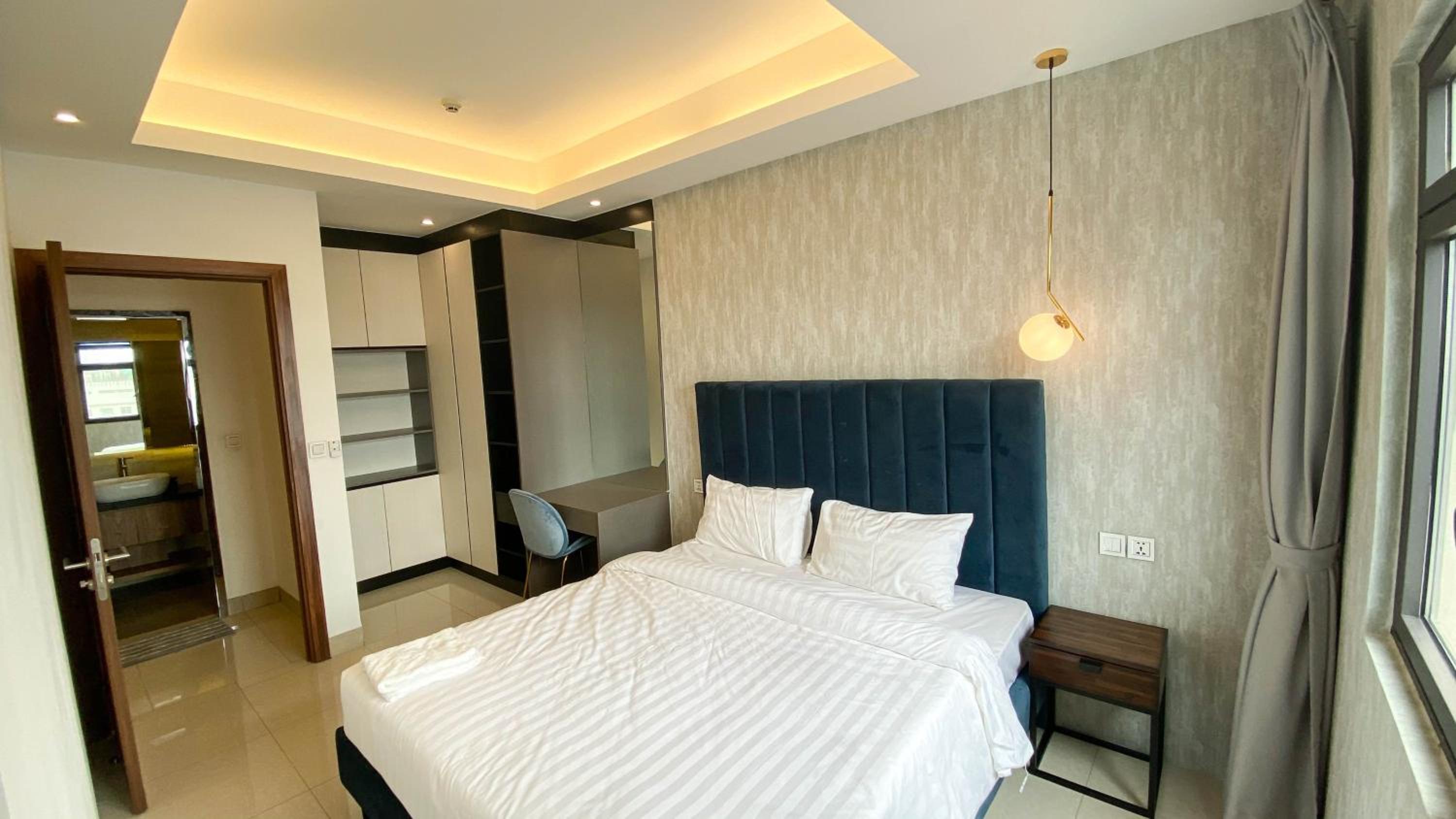 2Bedrooms Condo in the Sky view 3