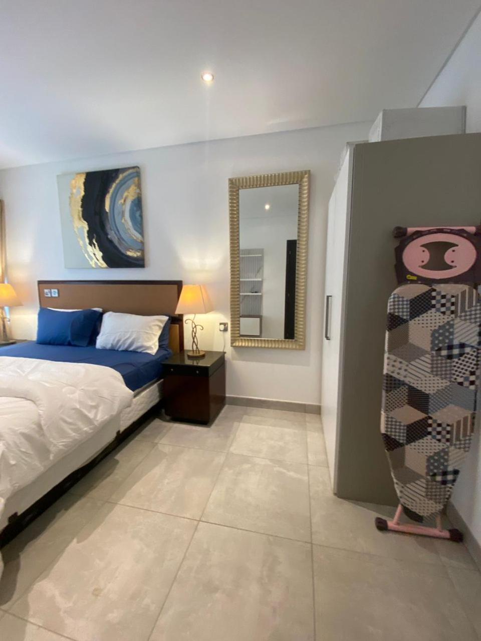 THE SIGNATURE HOTEL APARTMENT
