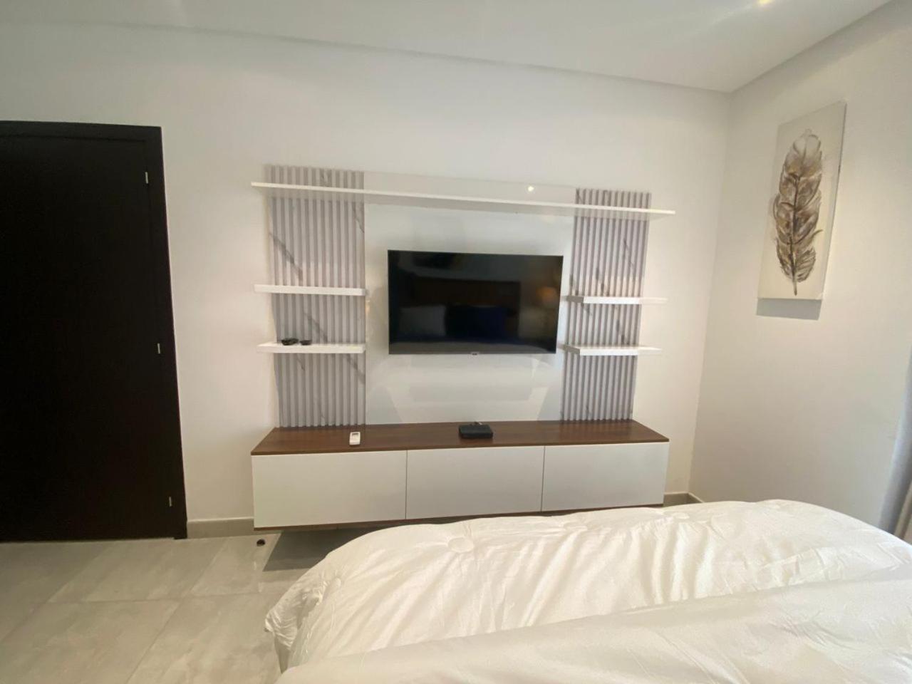 THE SIGNATURE HOTEL APARTMENT