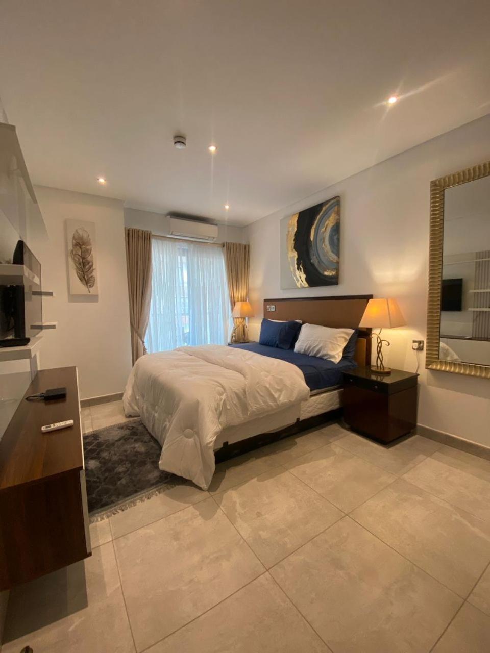 THE SIGNATURE HOTEL APARTMENT