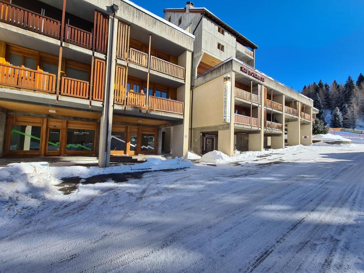Pool and Sauna!San Bernardino Studio Apartment with free parking!