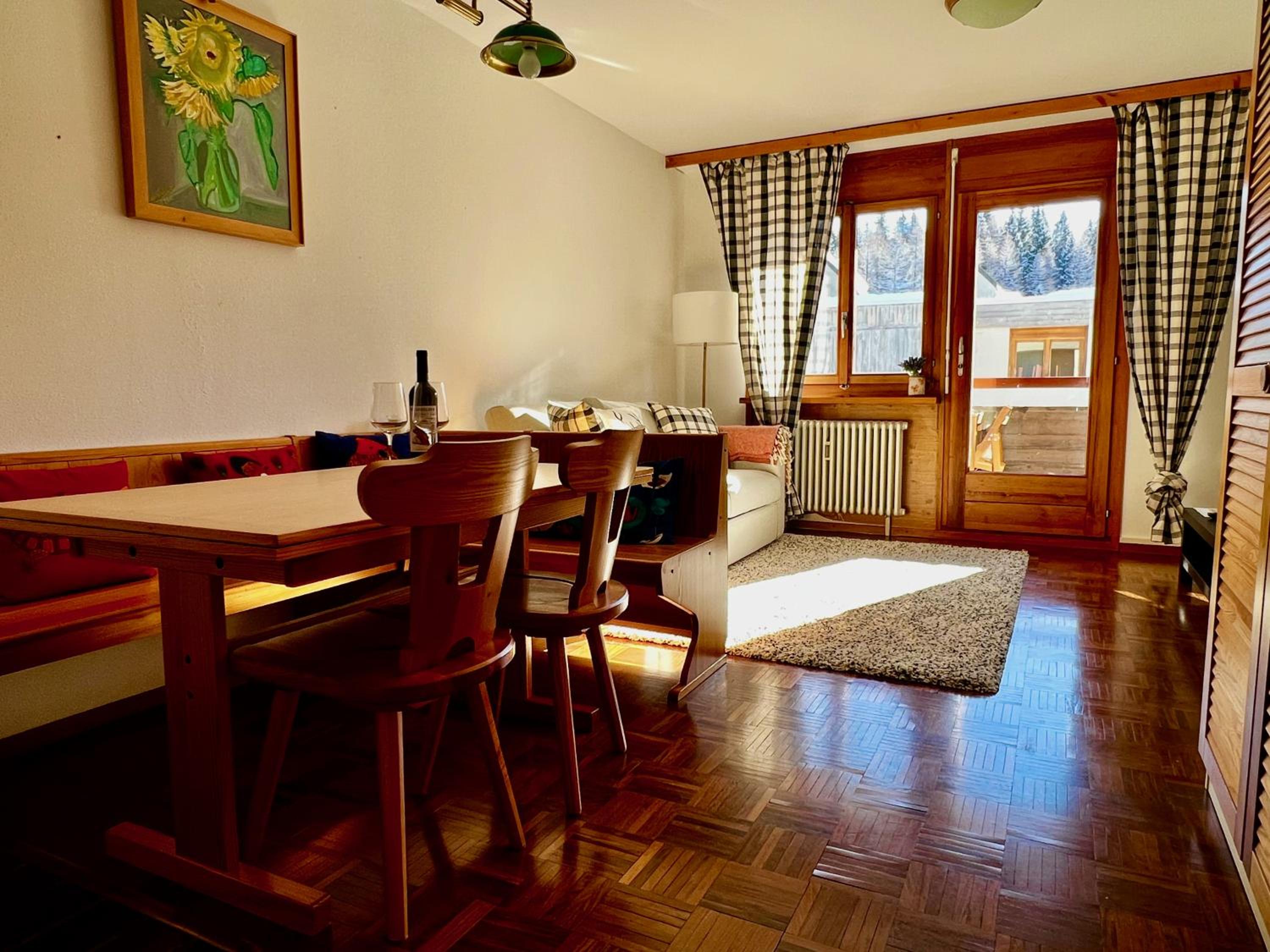Pool and Sauna!San Bernardino Studio Apartment with free parking!