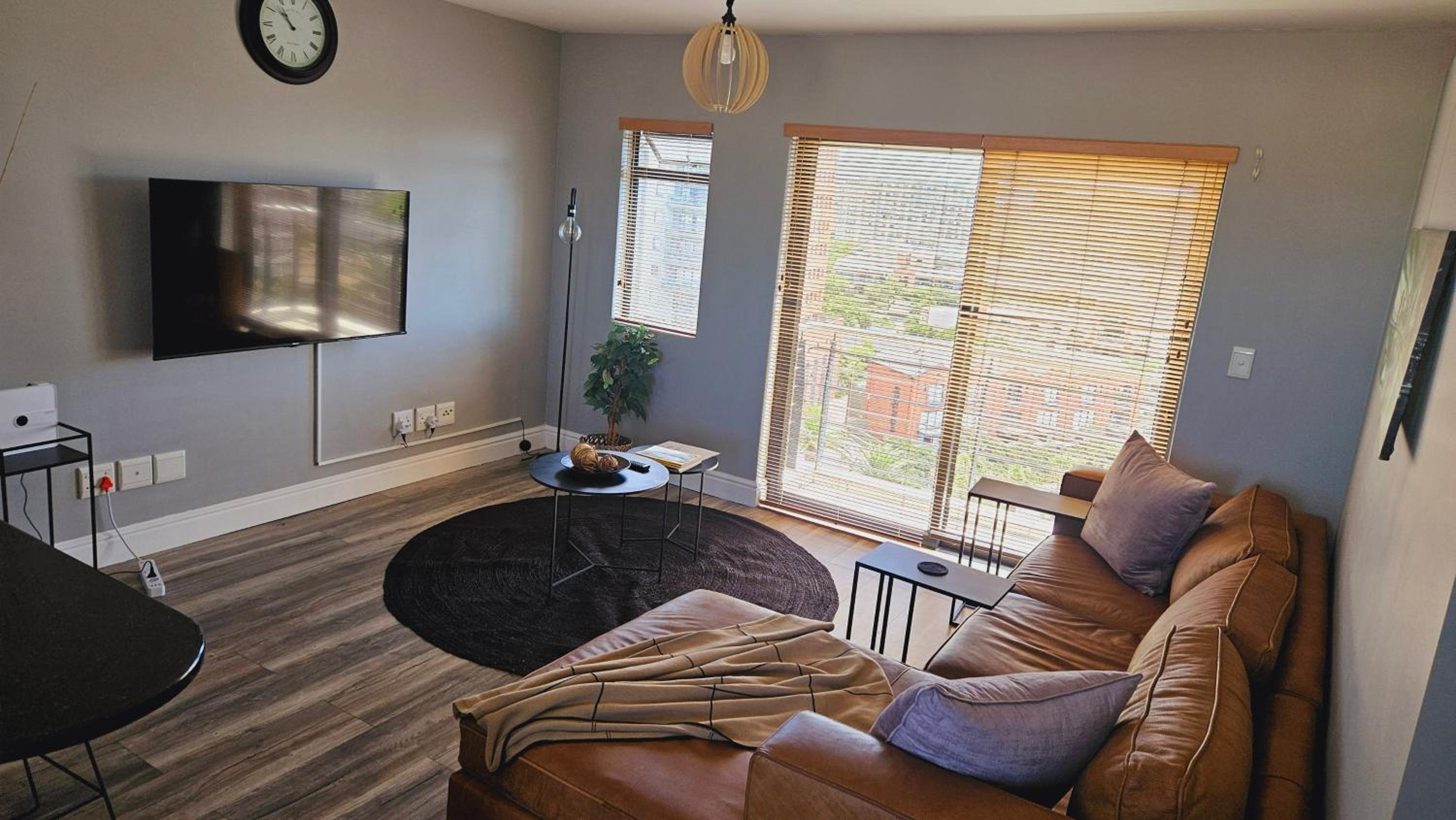SS Luxury Apartments