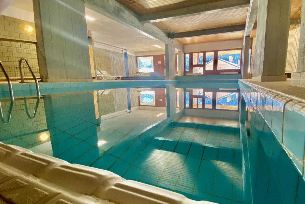 Pool and Sauna!San Bernardino Studio Apartment with free parking!