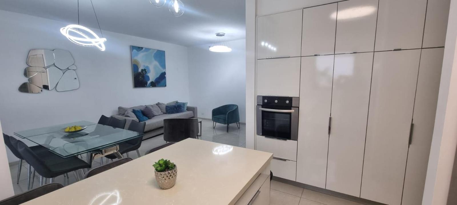 JTower Royal Suites - Alefimmoed