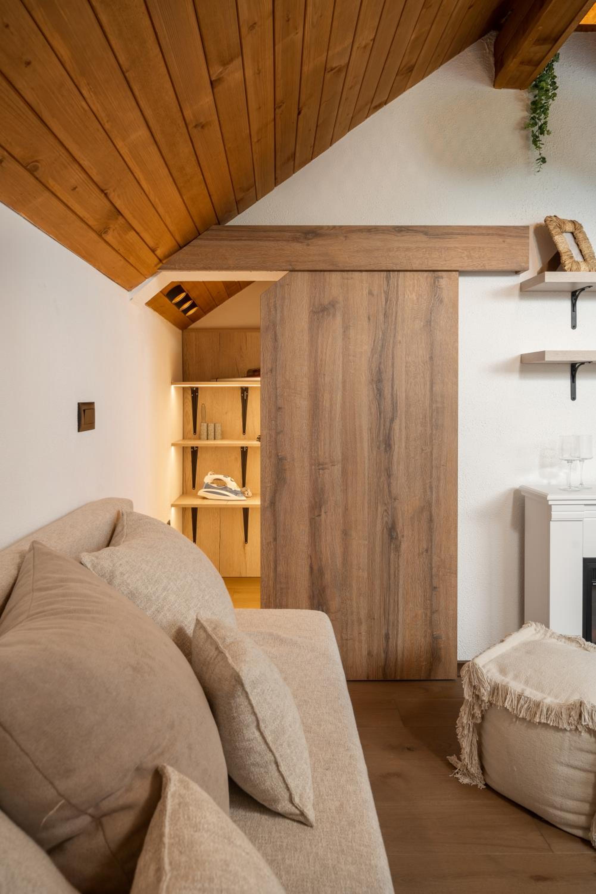 Gurgulyat view - 1 Bedroom Loft