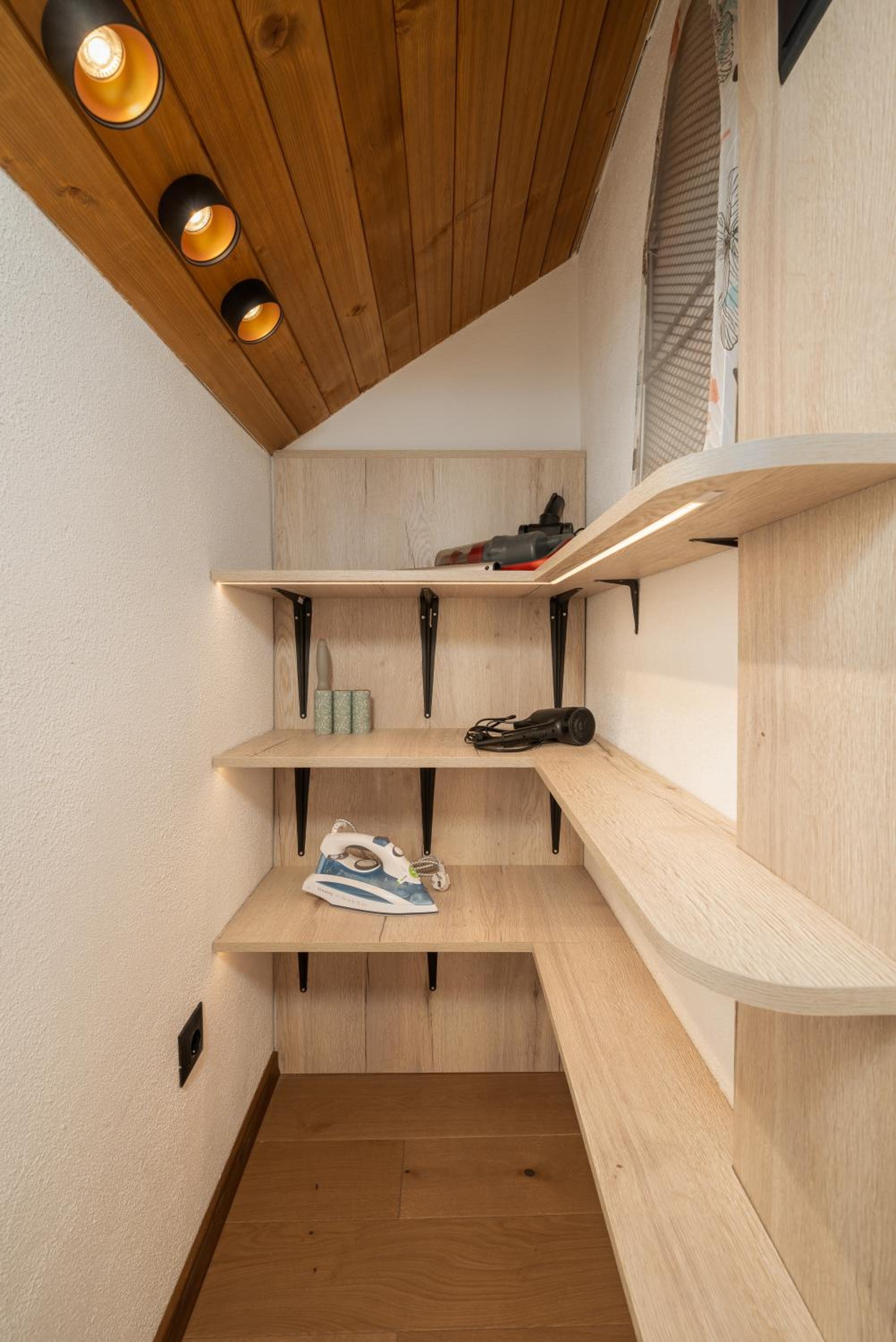 Gurgulyat view - 1 Bedroom Loft