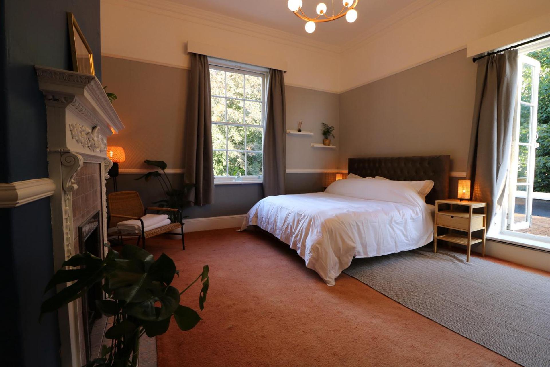 Mossley Hill Retreat