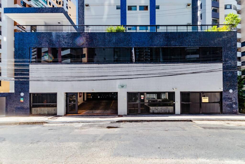 Apt completo com Climatização e garagem privativa - na Pituba l piscina em manutenção l