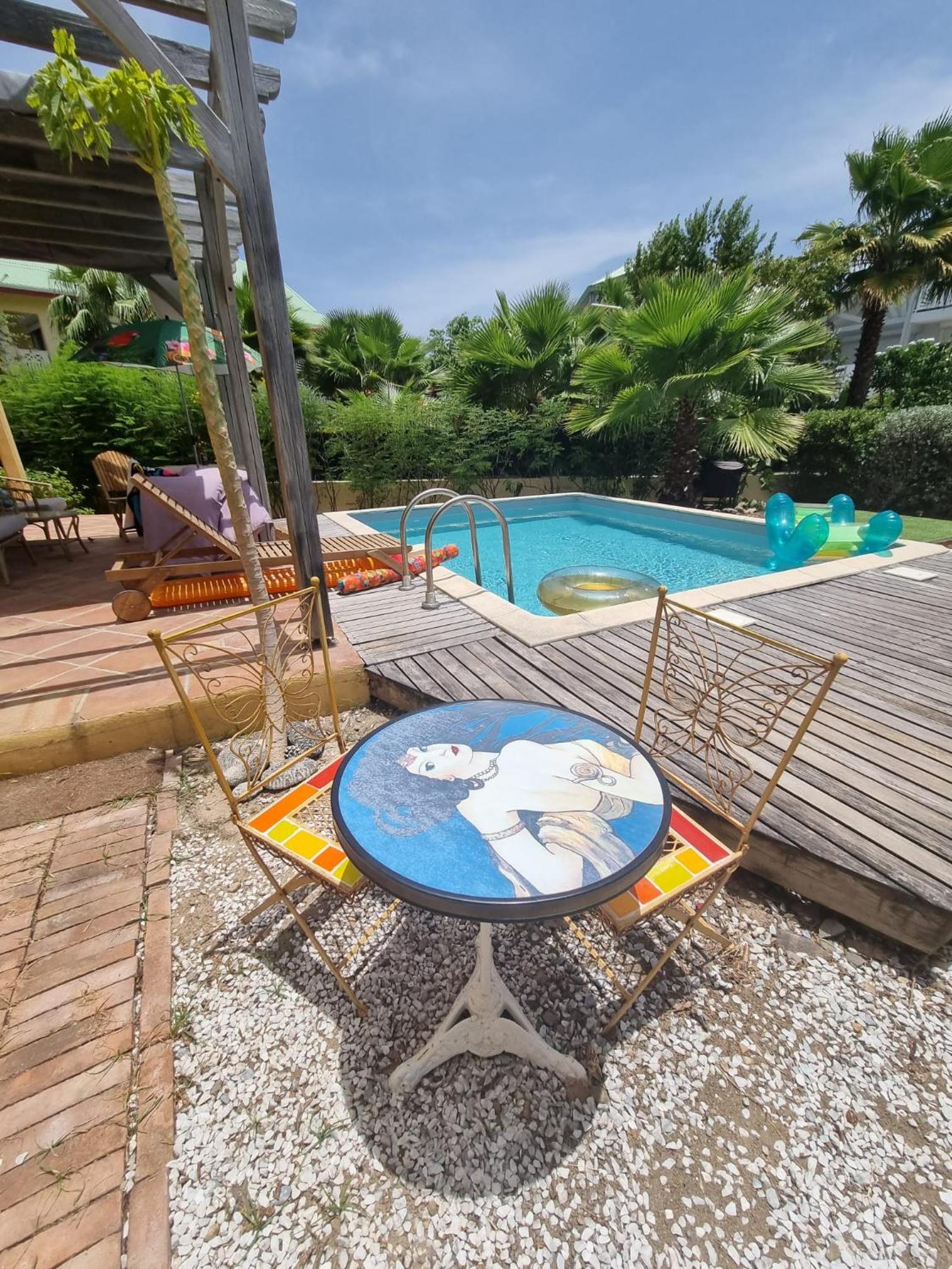 Villa Papaye 3 chambres Orient Bay Piscine Jardin Naturistes view 3