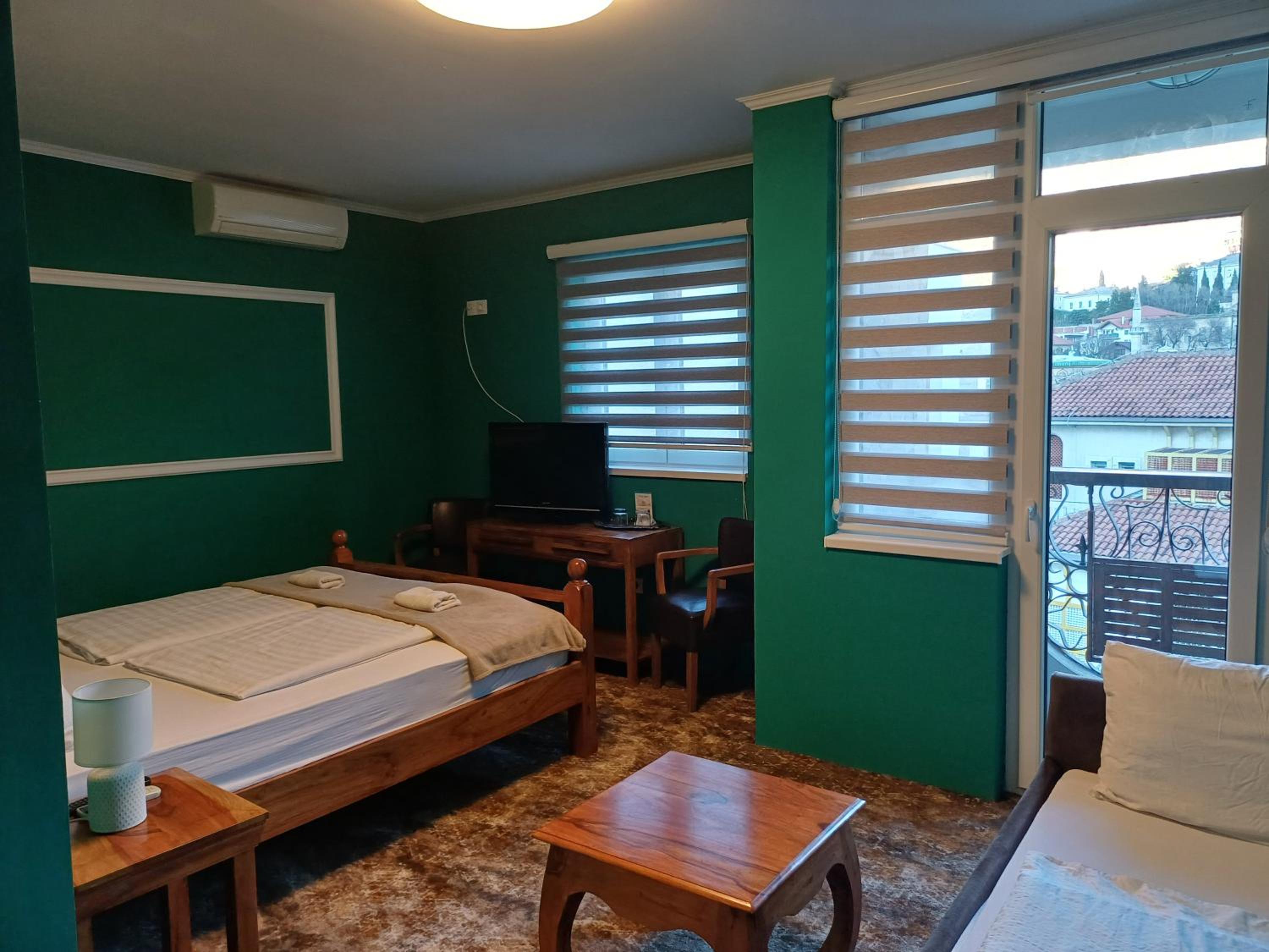Photo 19