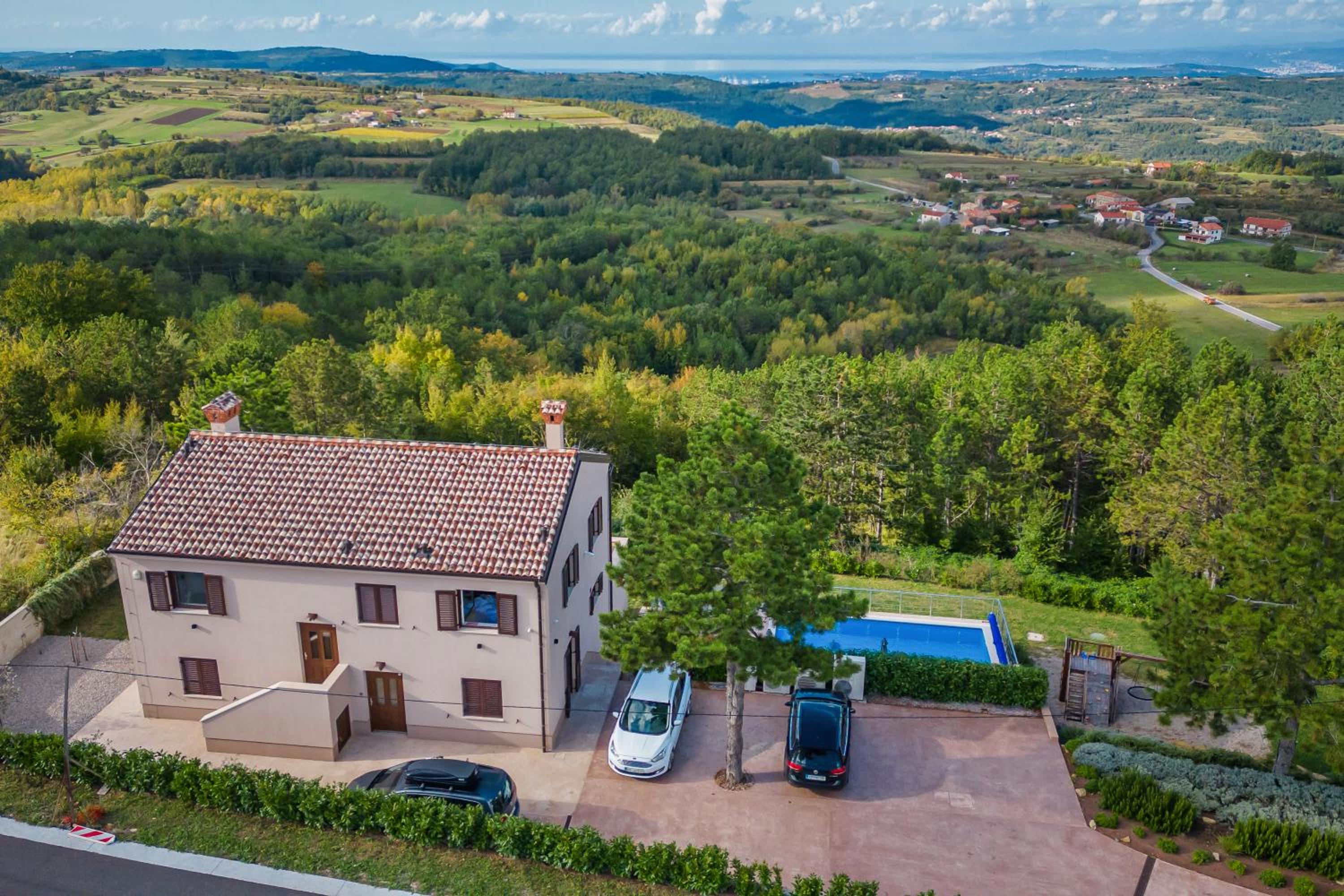 Luxury Villa Gradin view 2