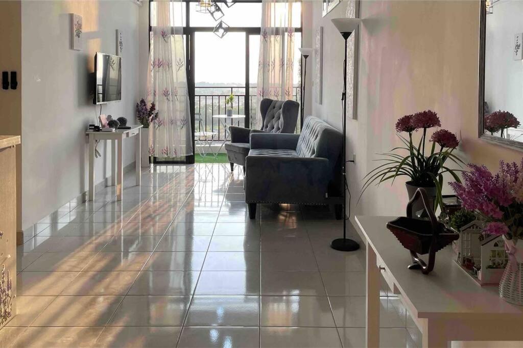 Benoni 3 Bedroom - Farah Biz Empire Homestay photo 2