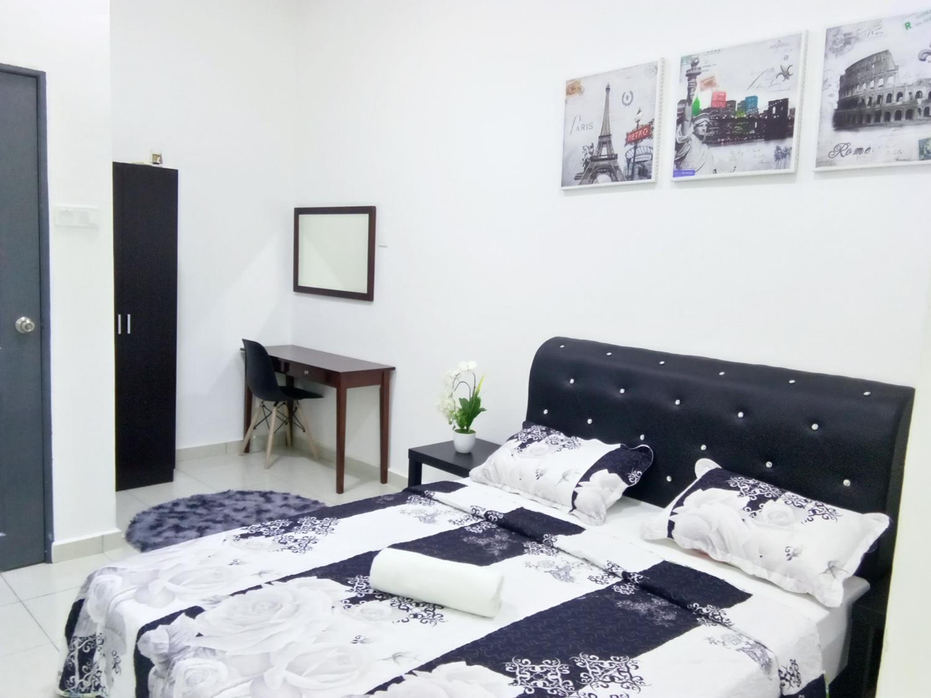 Imans Homestay Lumut