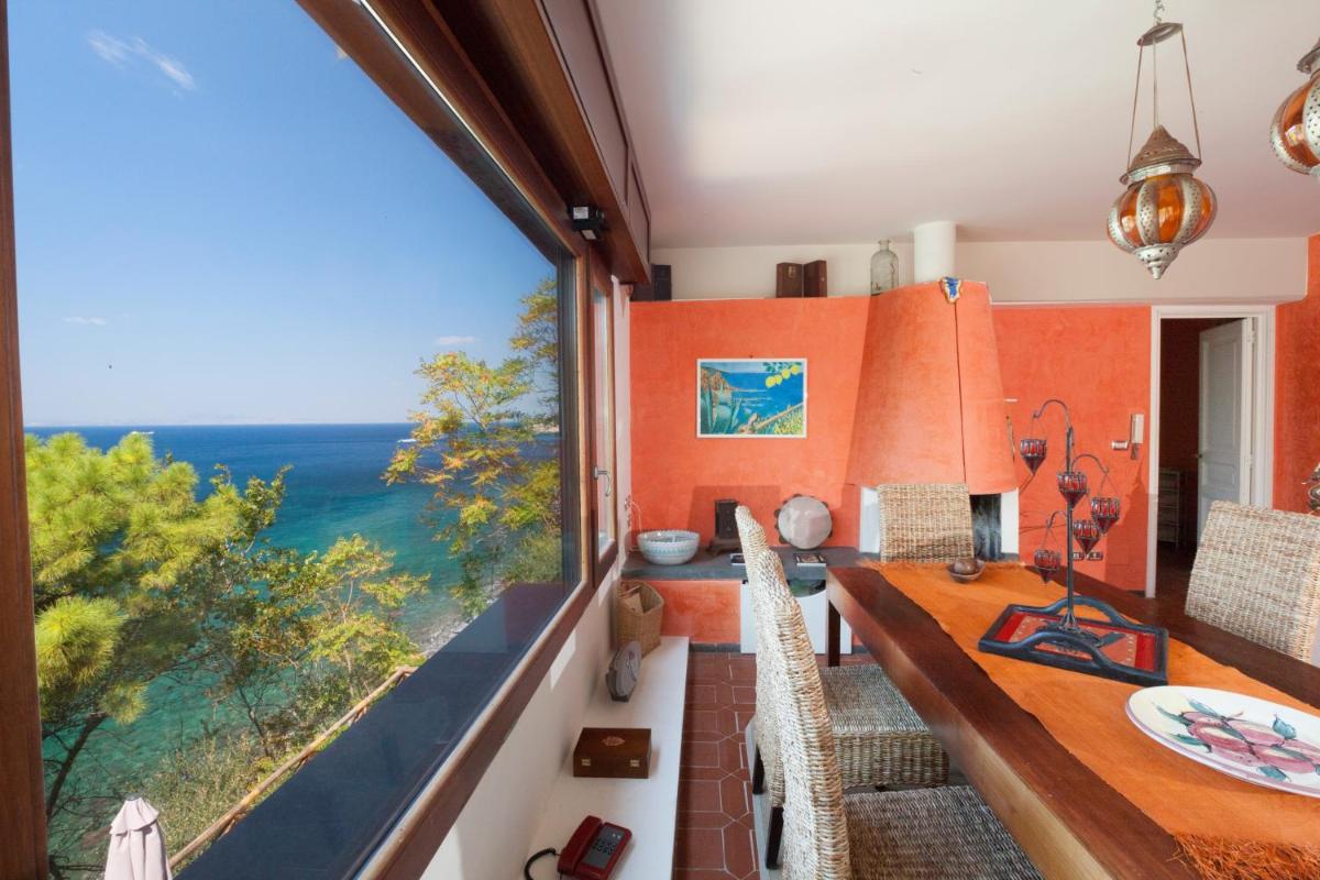 AMORE RENTALS - Villa Perla view 5