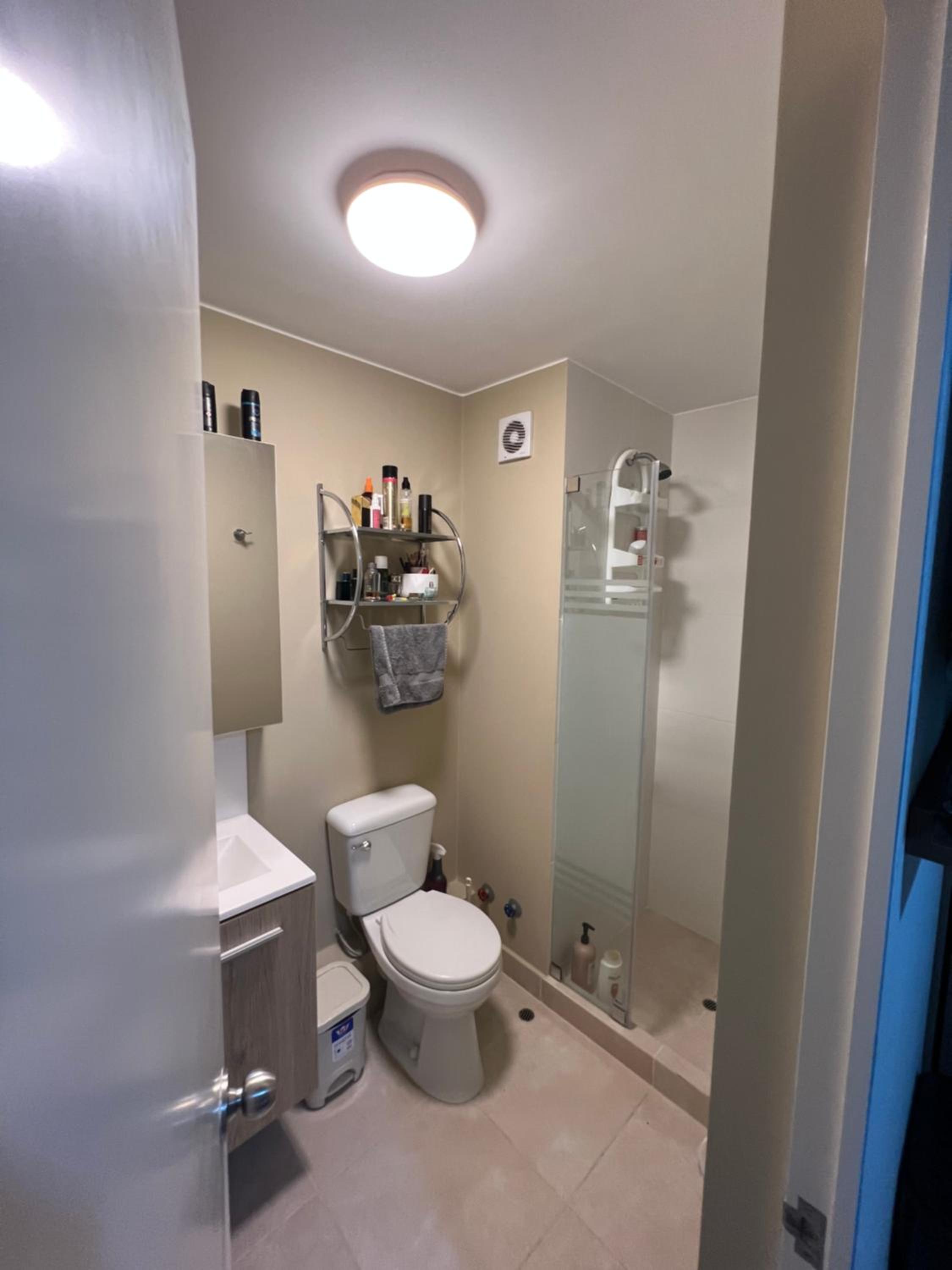 Moderno Apartamento en Condominio Alto Venezuela