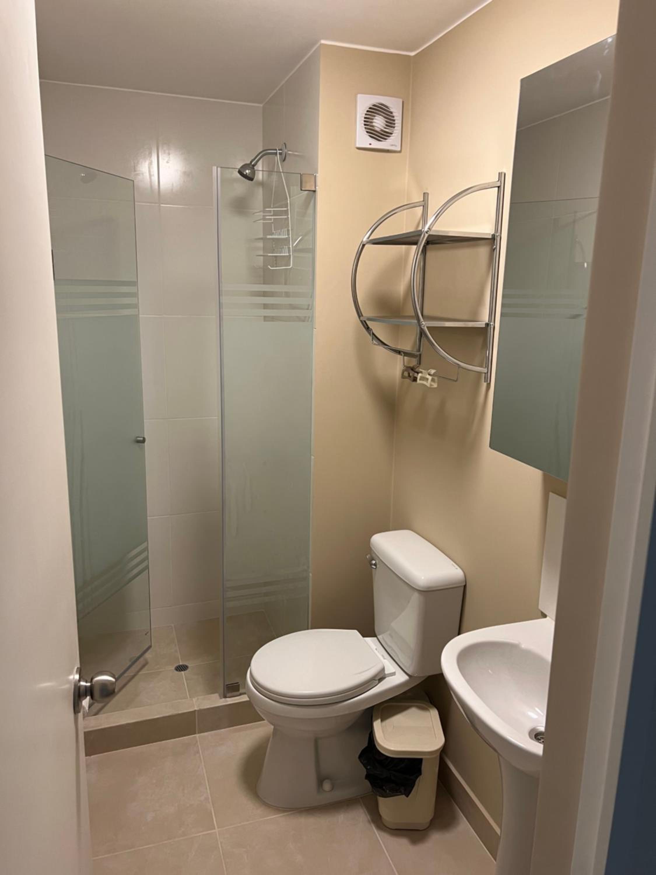 Moderno Apartamento en Condominio Alto Venezuela