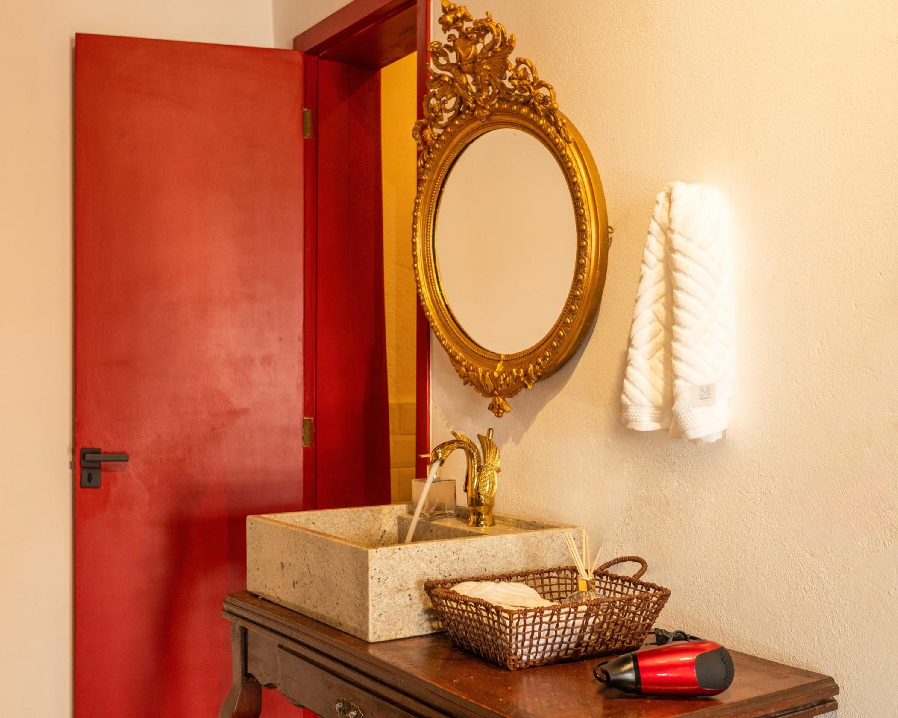 Casa do Alto - Excêntrica Boutique I Banheira Vitoriana I Pelourinho