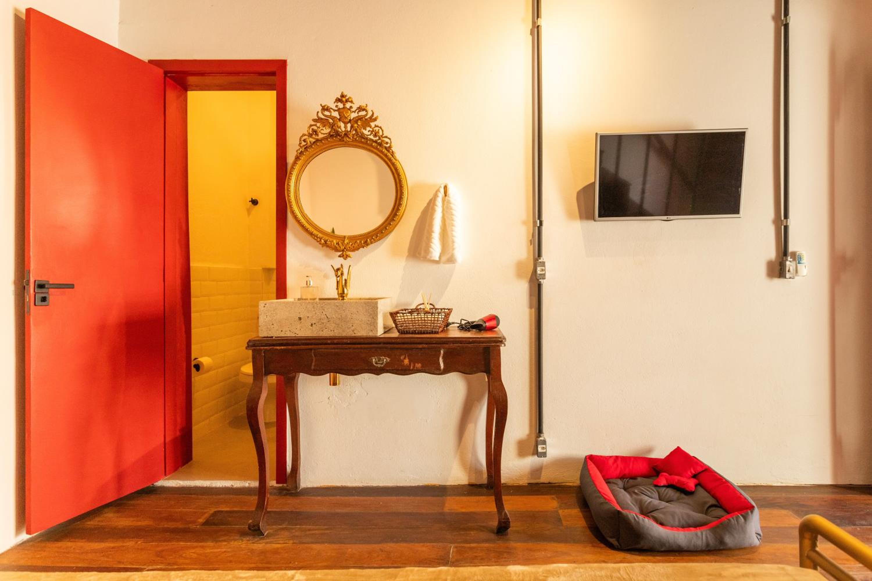 Casa do Alto - Excêntrica Boutique I Banheira Vitoriana I Pelourinho