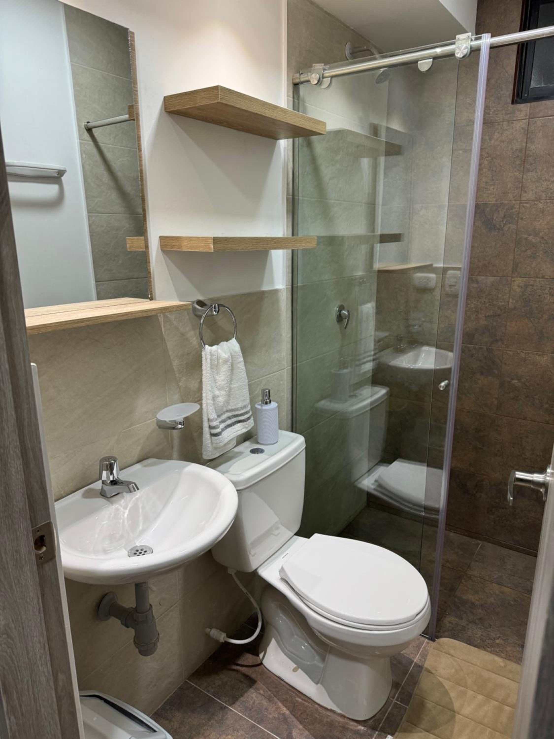 Acogedor apartamento cerca al Centro comercial Viva