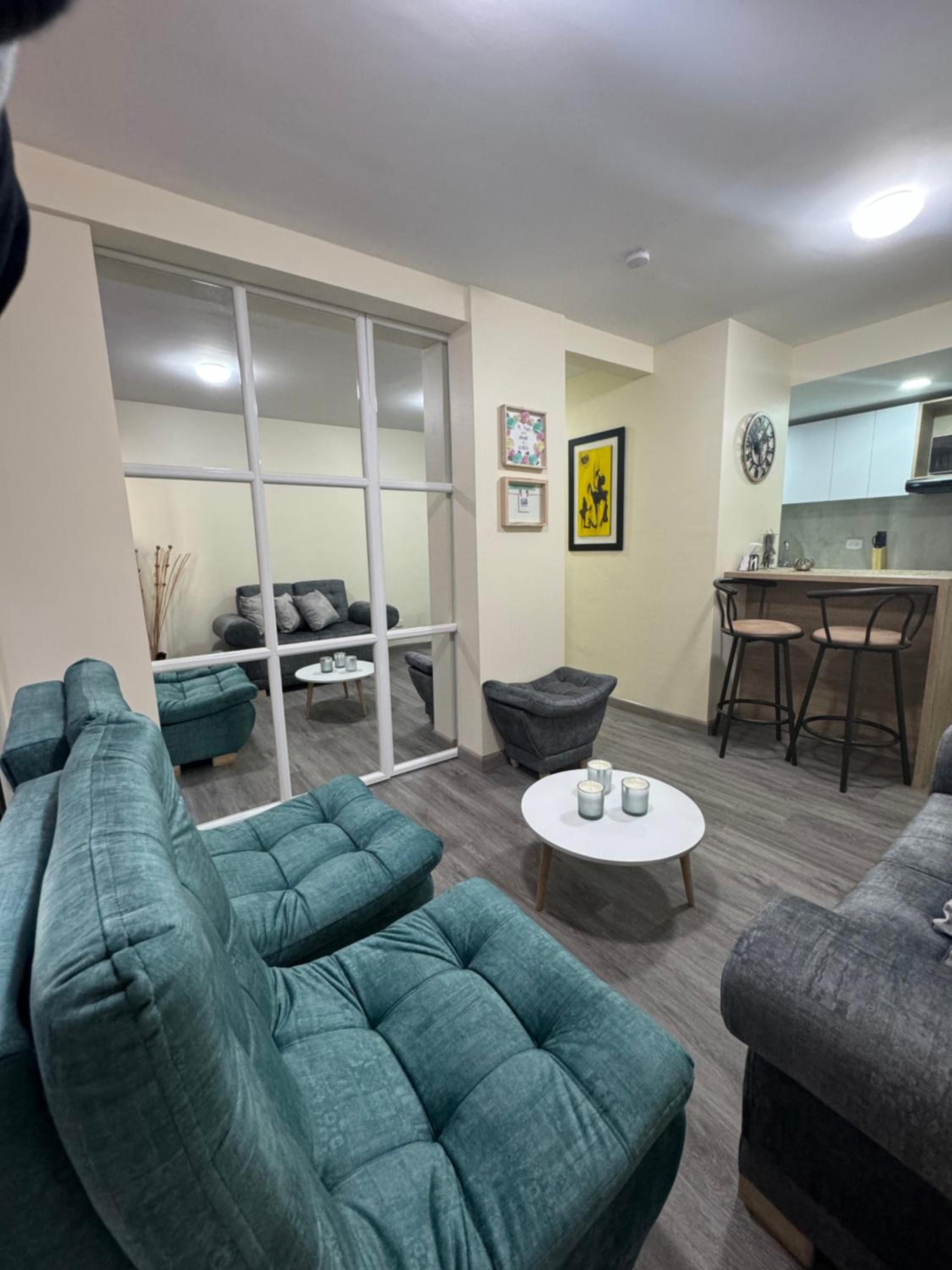 Acogedor apartamento cerca al Centro comercial Viva