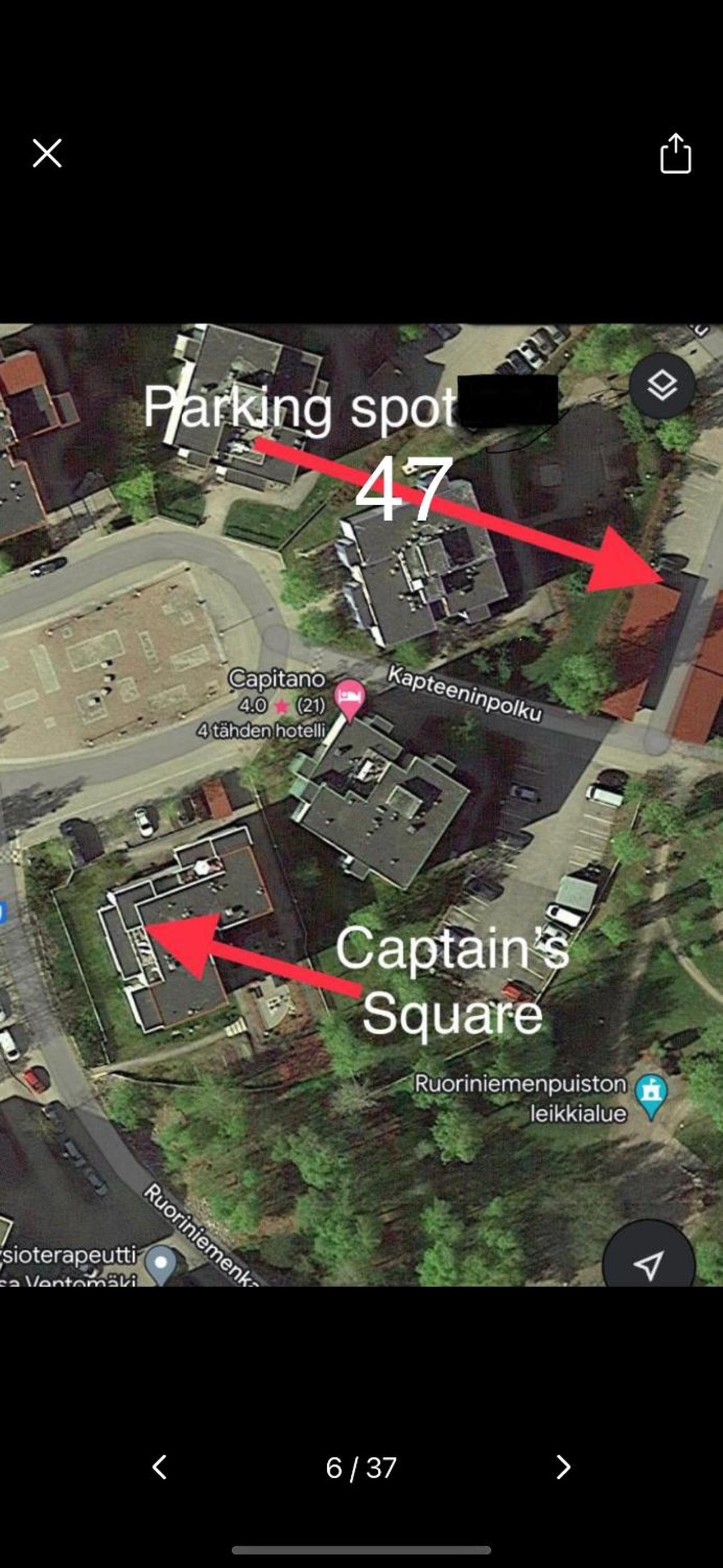Captain's Square