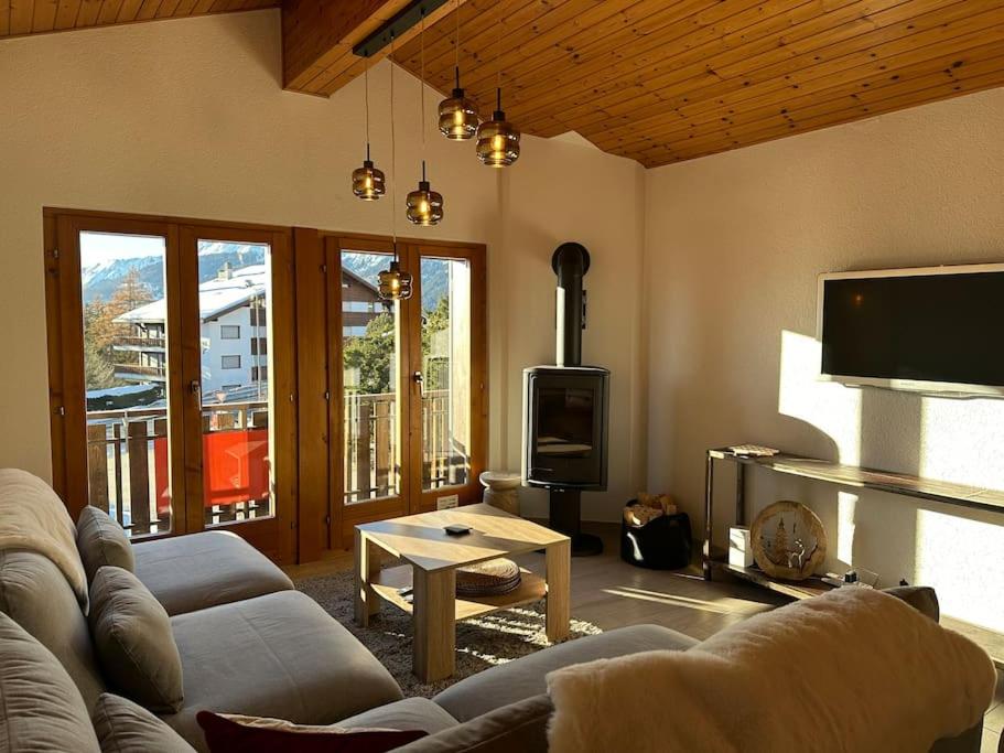 APPARTEMENT DE CHARME EN ATTIQUE dans UN PETIT CHALET