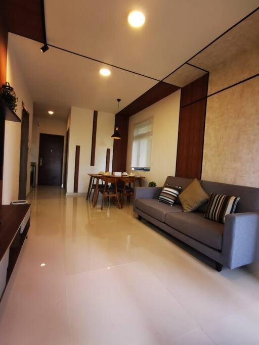 Peaceful Forestcity Ataraxia home photo 1