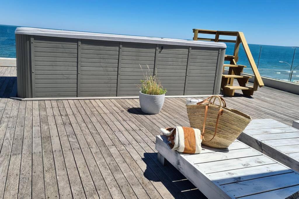 Apartamento para 6 personas en frente a playa Mansa view 2