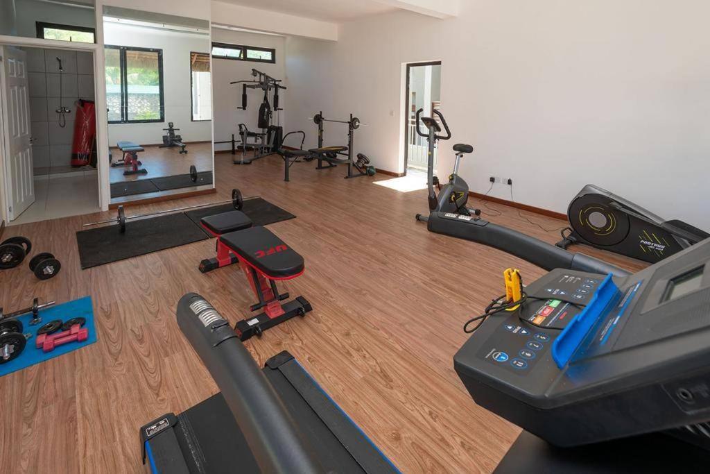 SG5 l Le Turquoise - third line building - Beachfront Residence view 2