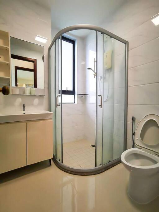 ForestCity Cerulean Bay 4 Room Near Duty Free Shop photo 7