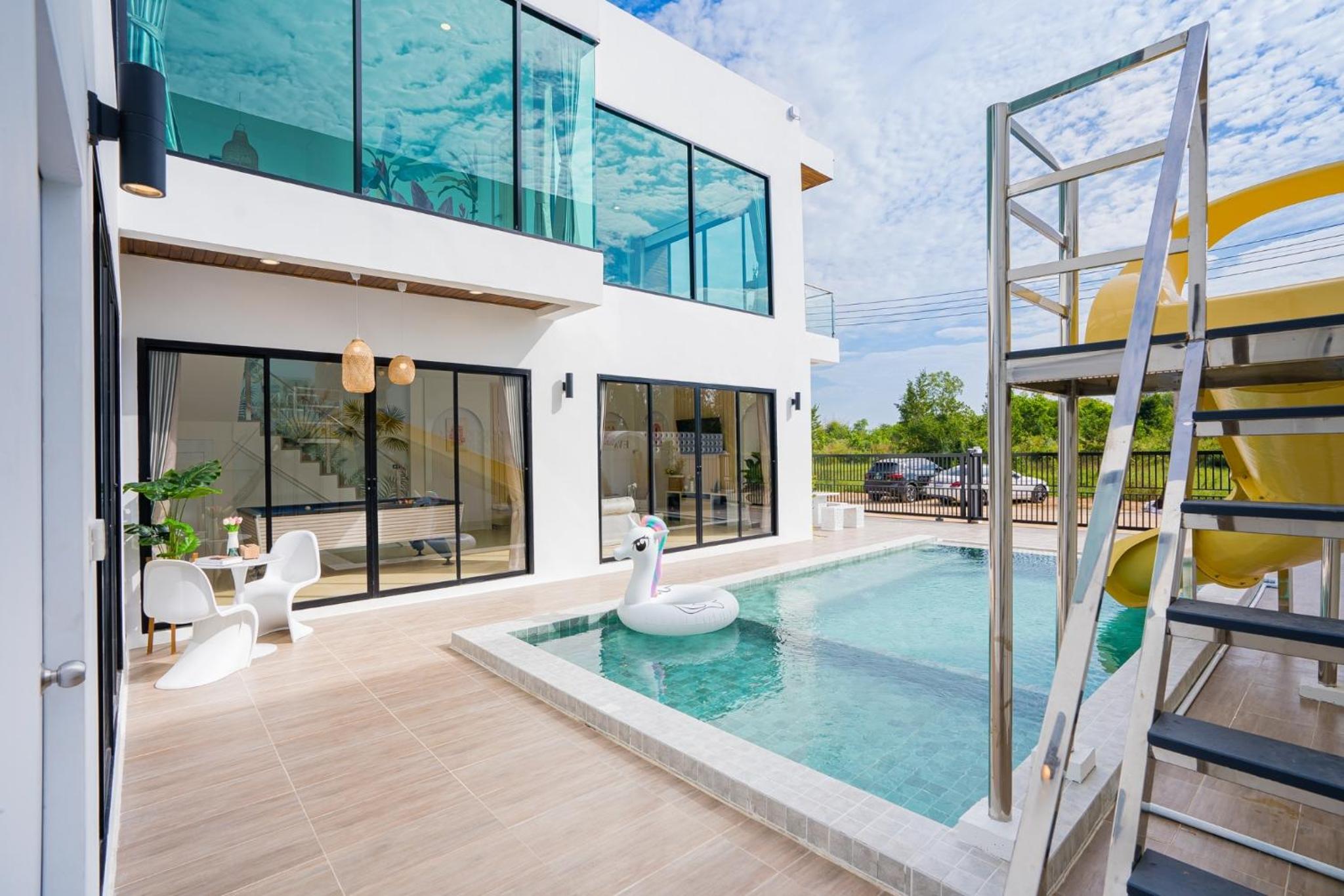 Eva PoolVilla Pattaya Bang Saray Beach 1 km