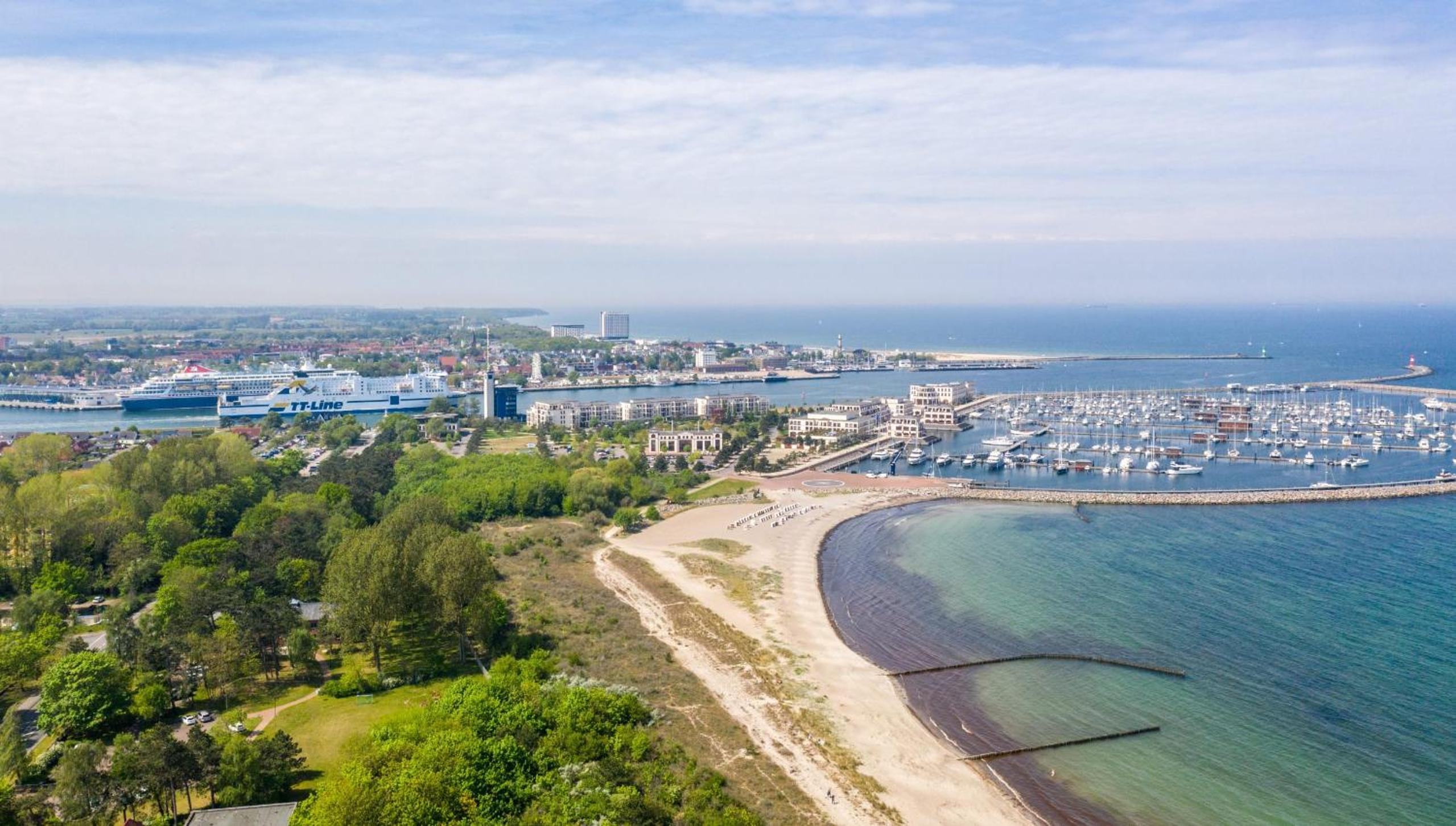 Villa Schmidt Apartments - Strandhaus direkt am Meer mit Sauna, Sport und Dünengarten - Klassik
